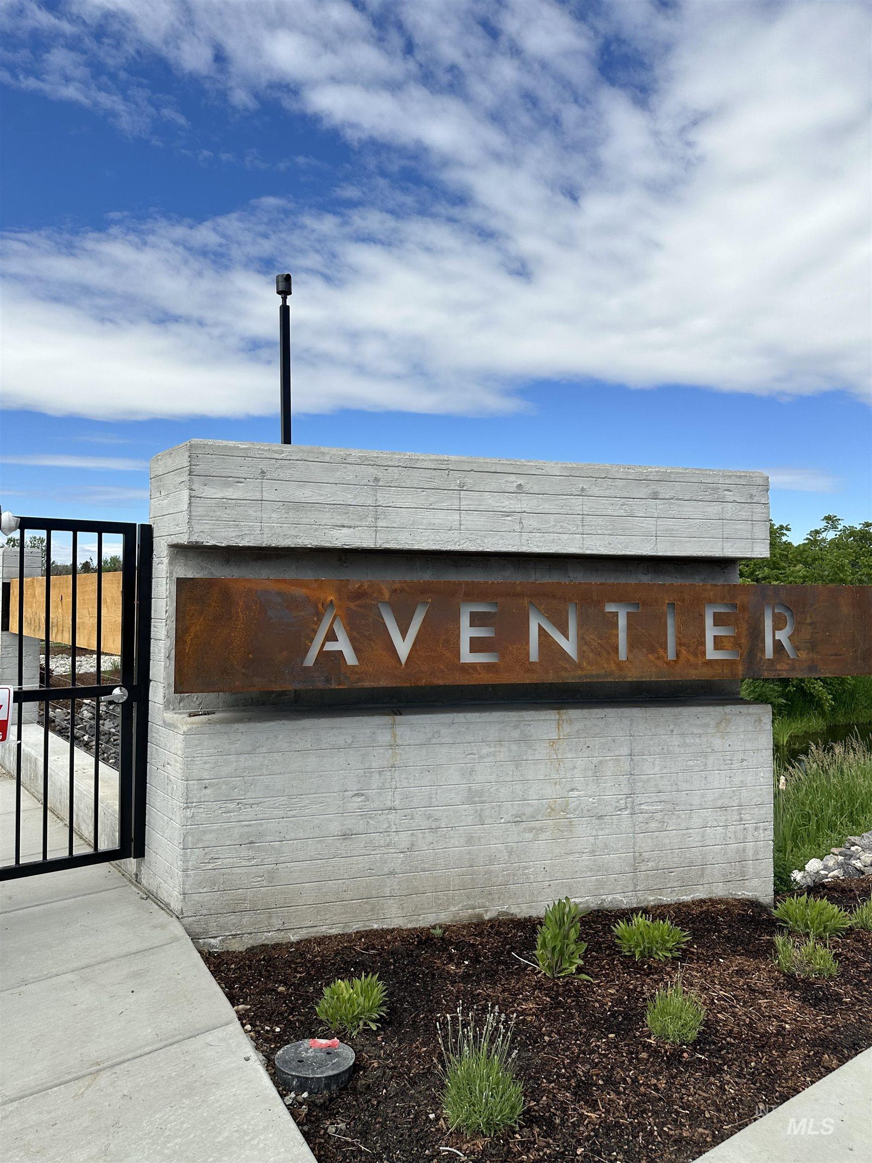 5828 W Acrewood Ln, Eagle, Idaho 83616, 4 Bedrooms, 3.5 Bathrooms, Residential For Sale, Price $2,255,000,MLS 98961325