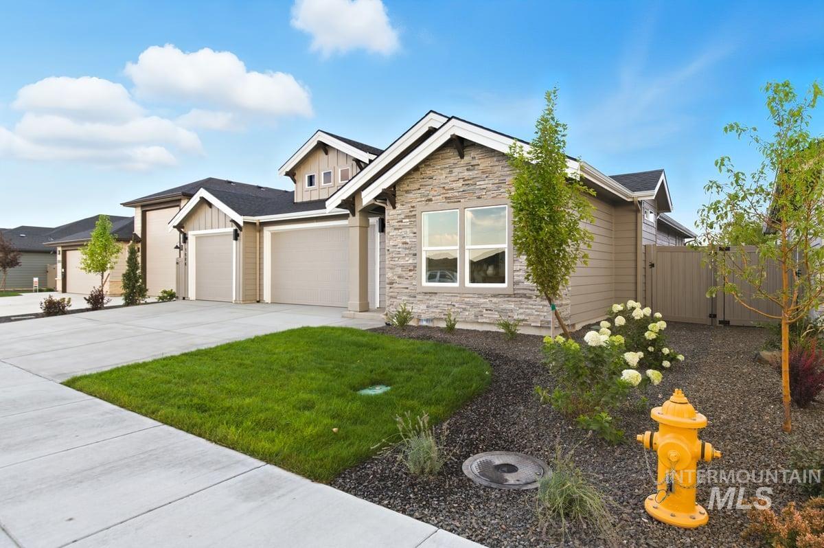 1986 W Ibis Dr., Nampa, Idaho 83686, 3 Bedrooms, 2 Bathrooms, Residential For Sale, Price $525,900,MLS 98961334