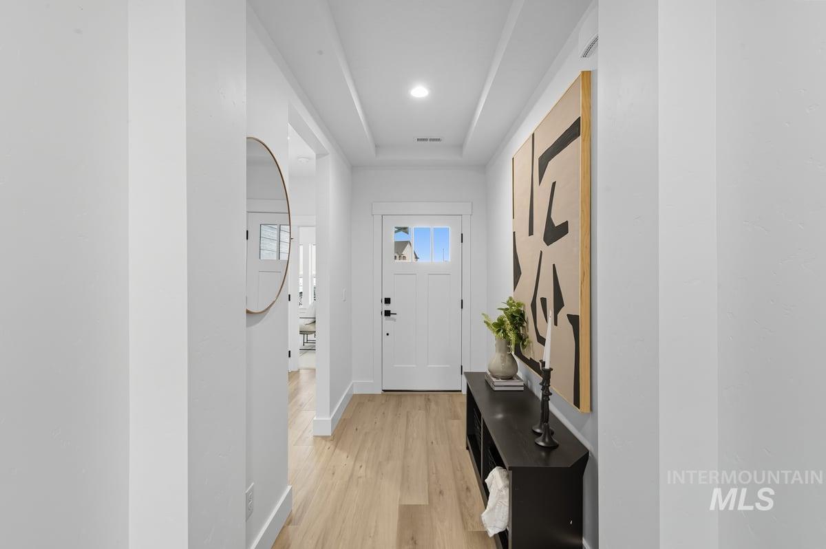 1986 W Ibis Dr., Nampa, Idaho 83686, 3 Bedrooms, 2 Bathrooms, Residential For Sale, Price $525,900,MLS 98961334