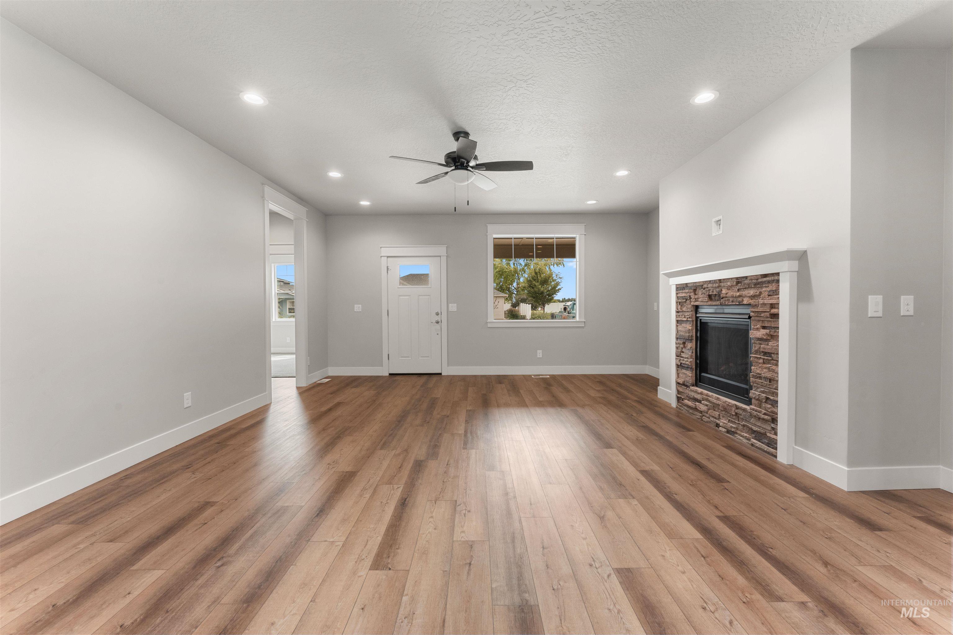 4424 E Wingate Ct, Nampa, Idaho 83687, 5 Bedrooms, 3 Bathrooms, Residential For Sale, Price $565,000,MLS 98961341