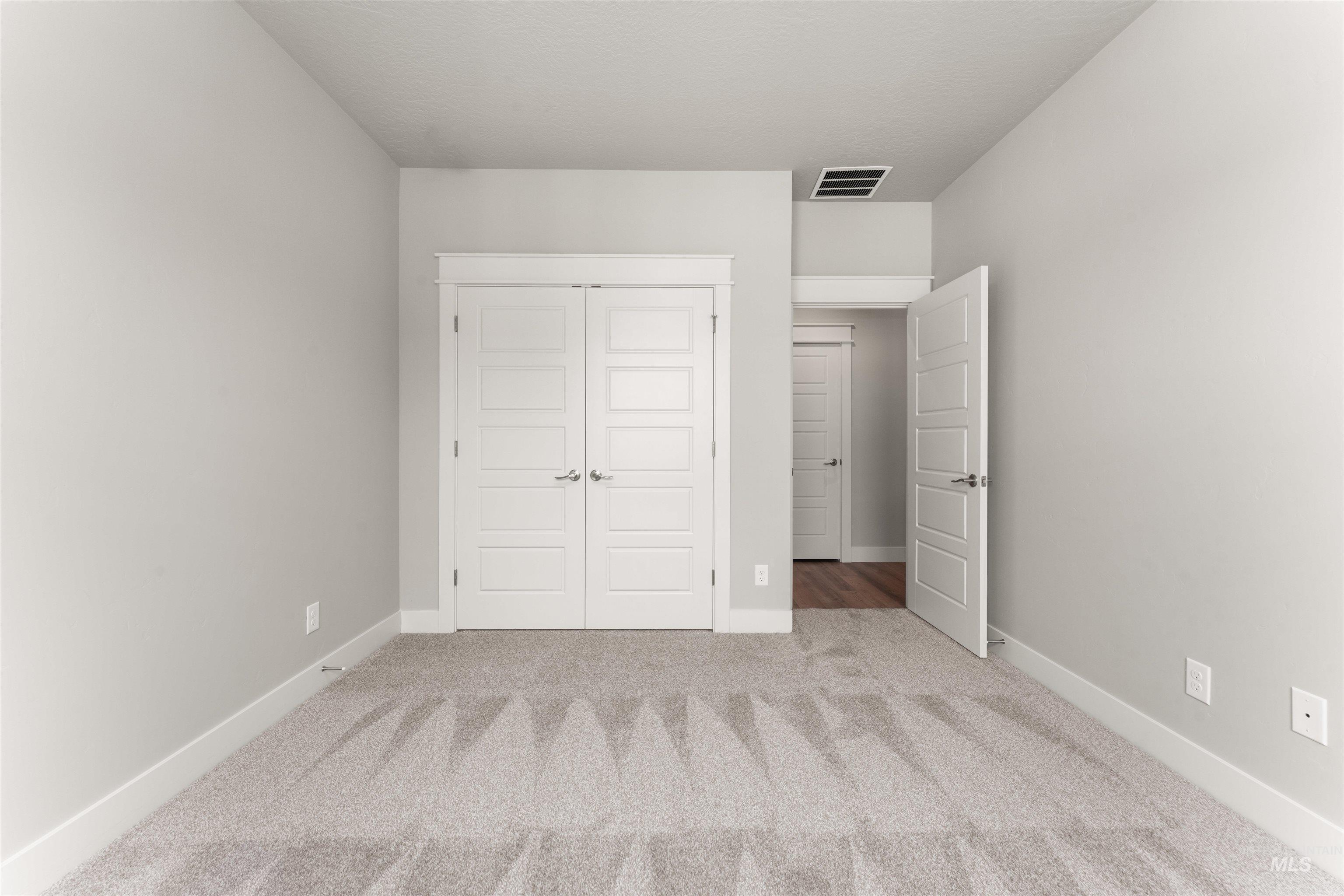 4424 E Wingate Ct, Nampa, Idaho 83687, 5 Bedrooms, 3 Bathrooms, Residential For Sale, Price $565,000,MLS 98961341