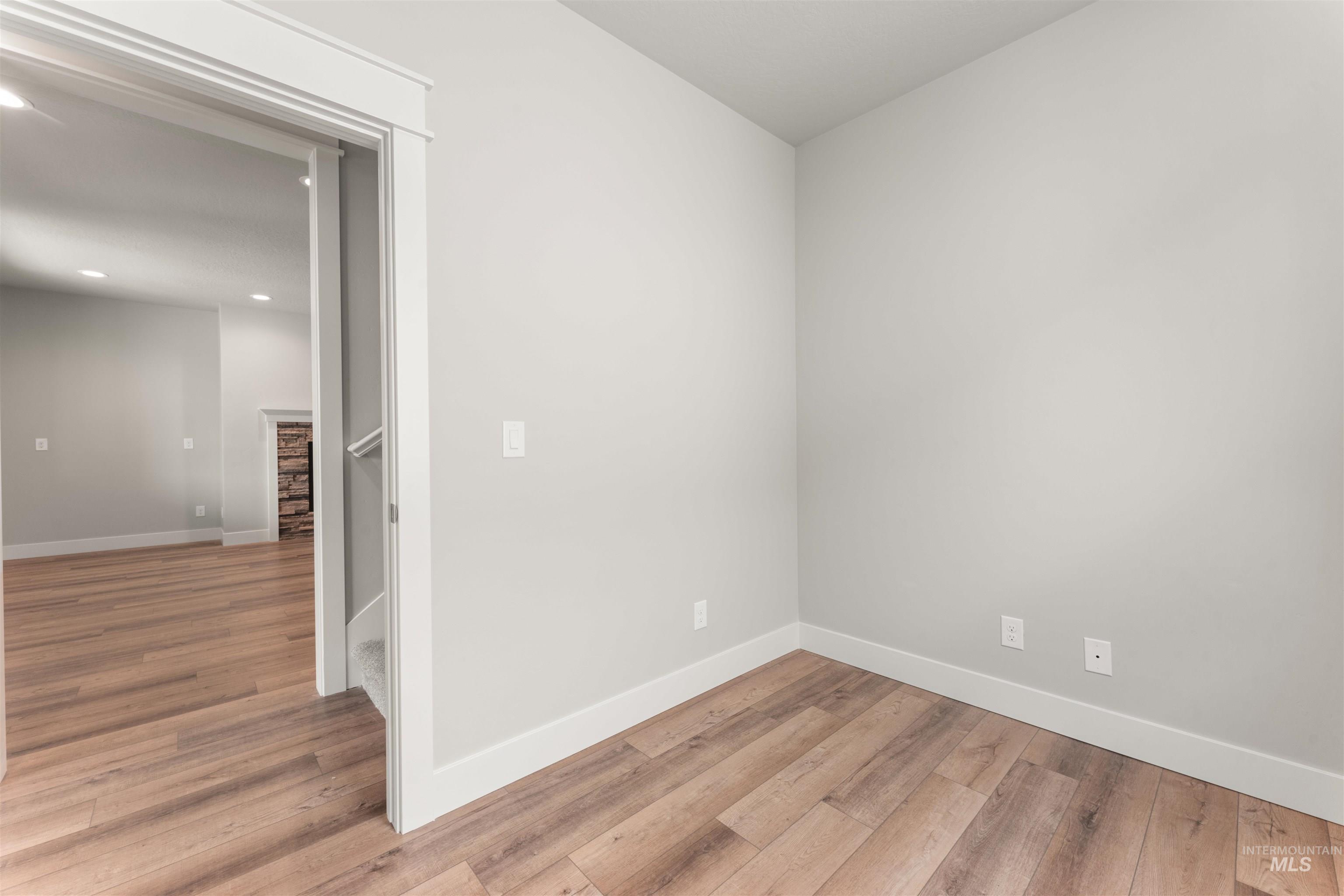 4424 E Wingate Ct, Nampa, Idaho 83687, 5 Bedrooms, 3 Bathrooms, Residential For Sale, Price $565,000,MLS 98961341