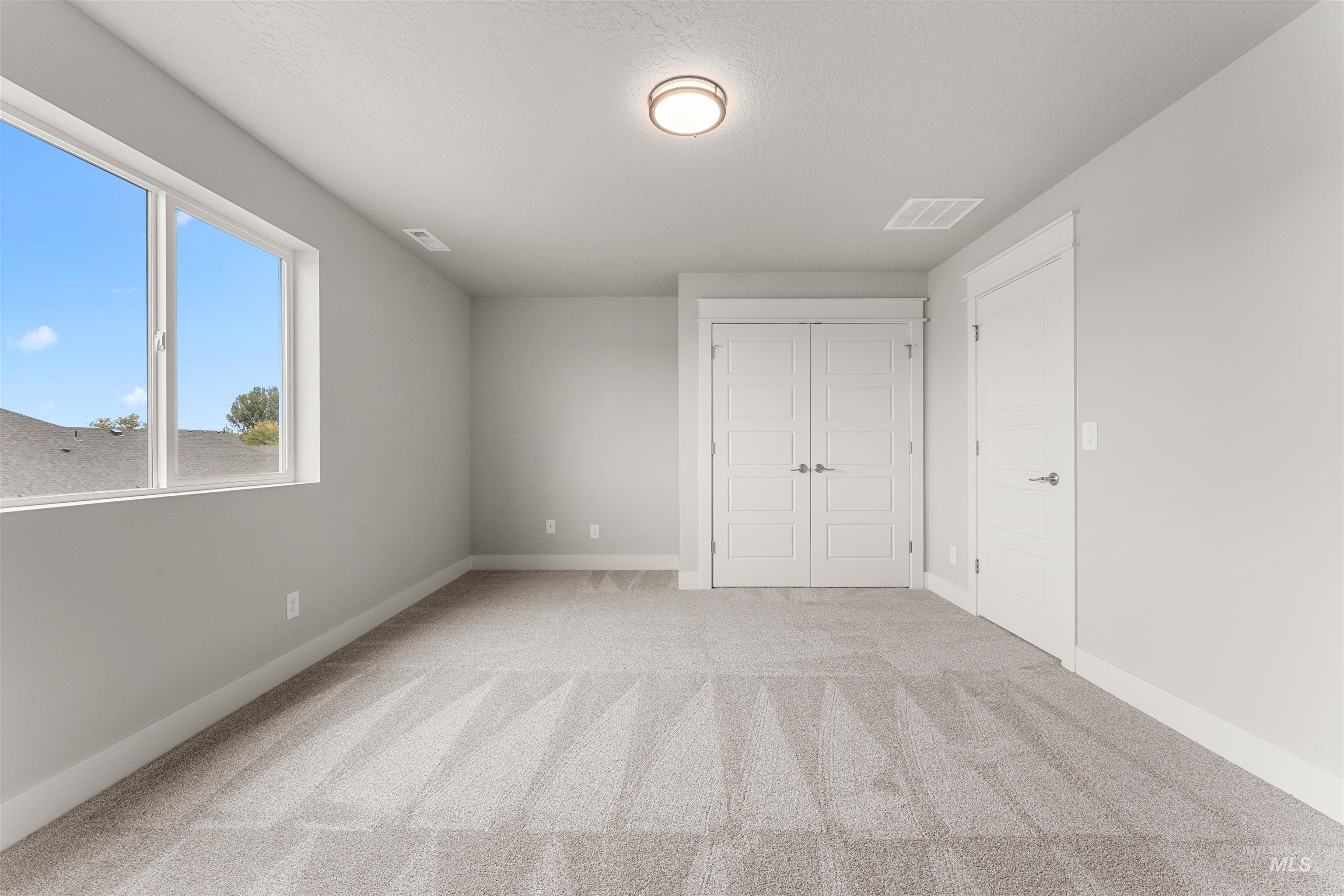 4424 E Wingate Ct, Nampa, Idaho 83687, 5 Bedrooms, 3 Bathrooms, Residential For Sale, Price $565,000,MLS 98961341