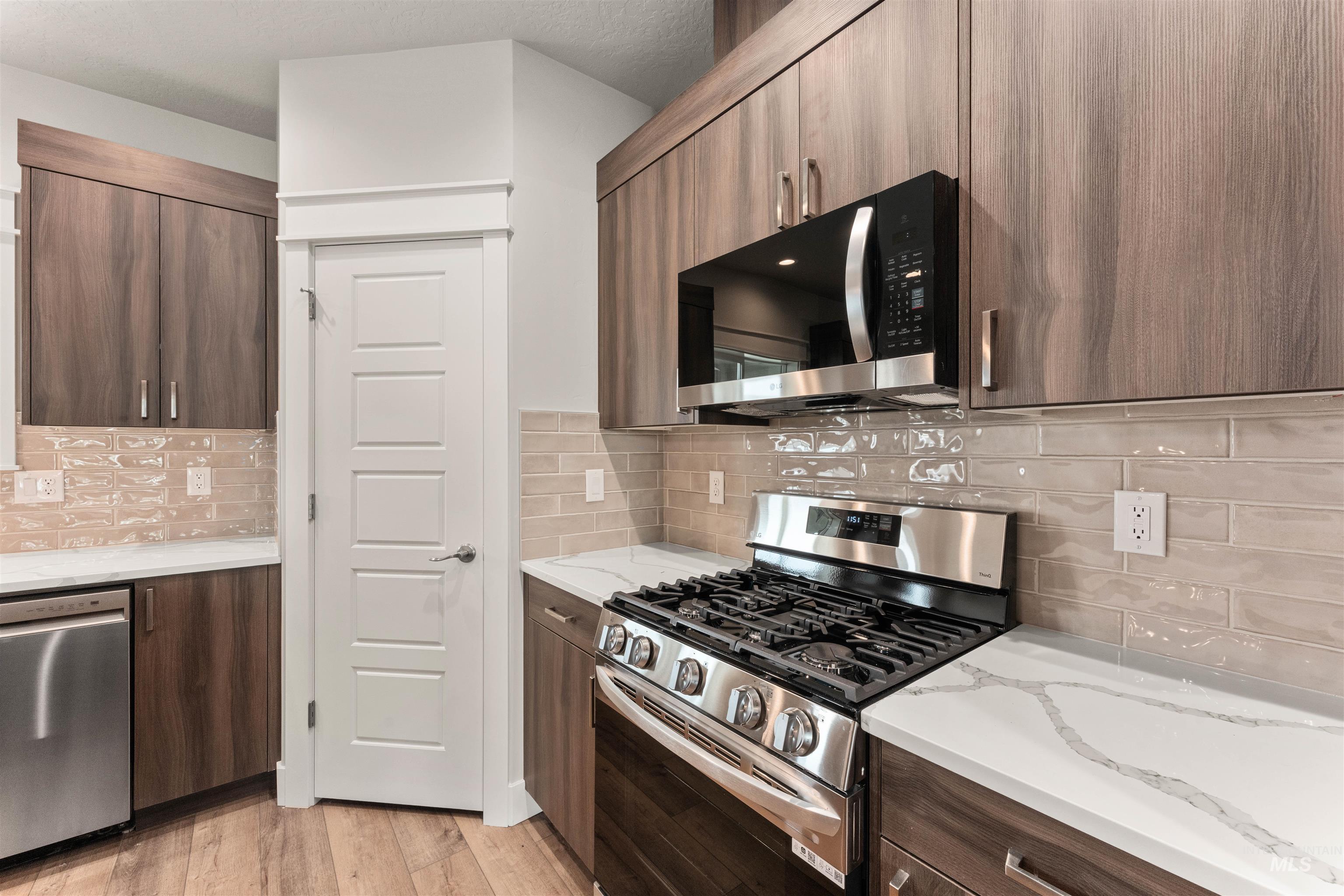 4424 E Wingate Ct, Nampa, Idaho 83687, 5 Bedrooms, 3 Bathrooms, Residential For Sale, Price $565,000,MLS 98961341