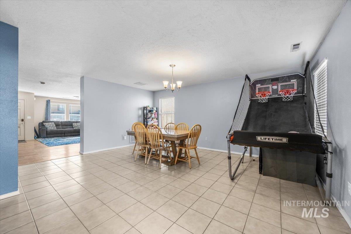 208 Parkland Way, Caldwell, Idaho 83605, 4 Bedrooms, 2.5 Bathrooms, Residential For Sale, Price $399,900,MLS 98961349