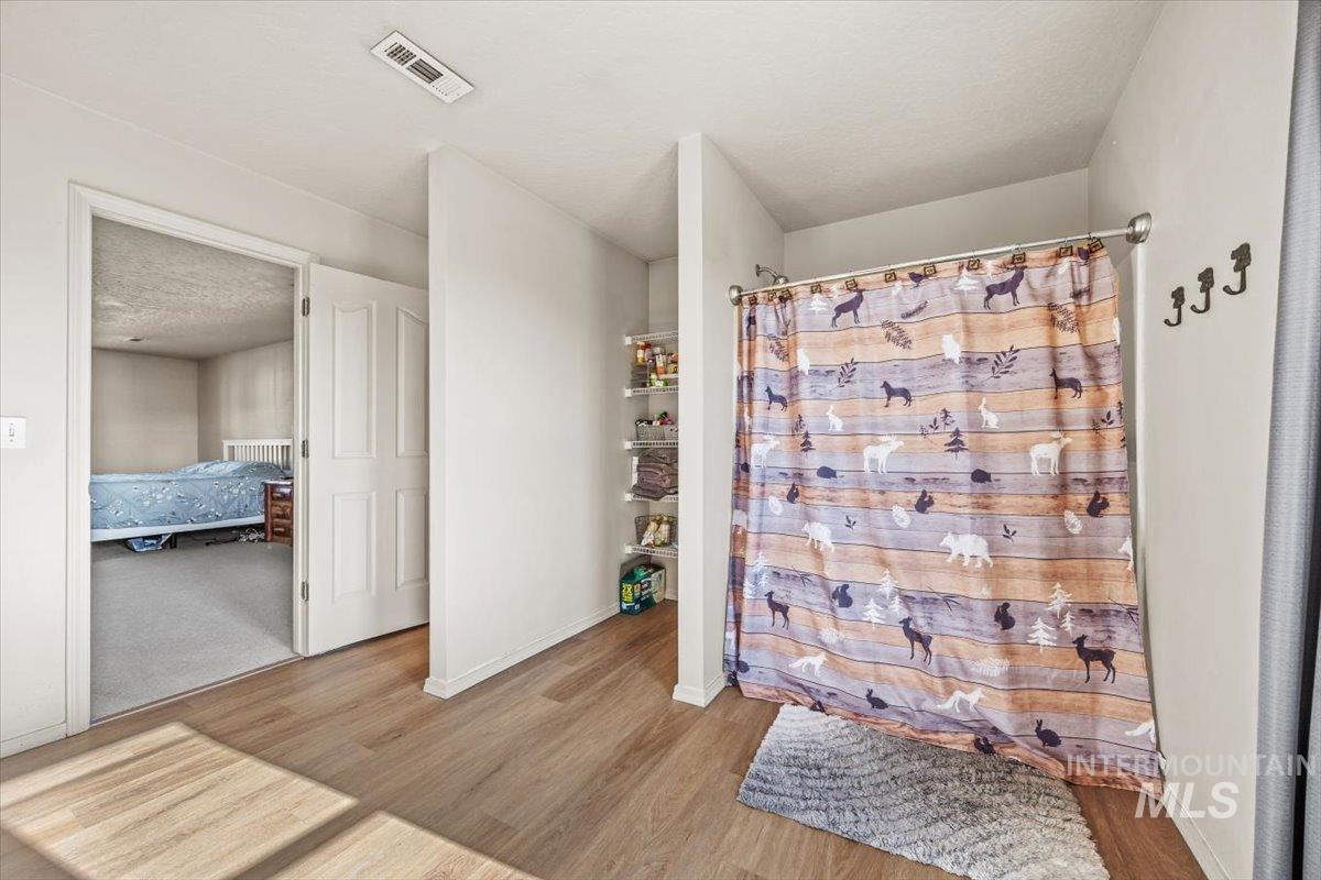 208 Parkland Way, Caldwell, Idaho 83605, 4 Bedrooms, 2.5 Bathrooms, Residential For Sale, Price $399,900,MLS 98961349