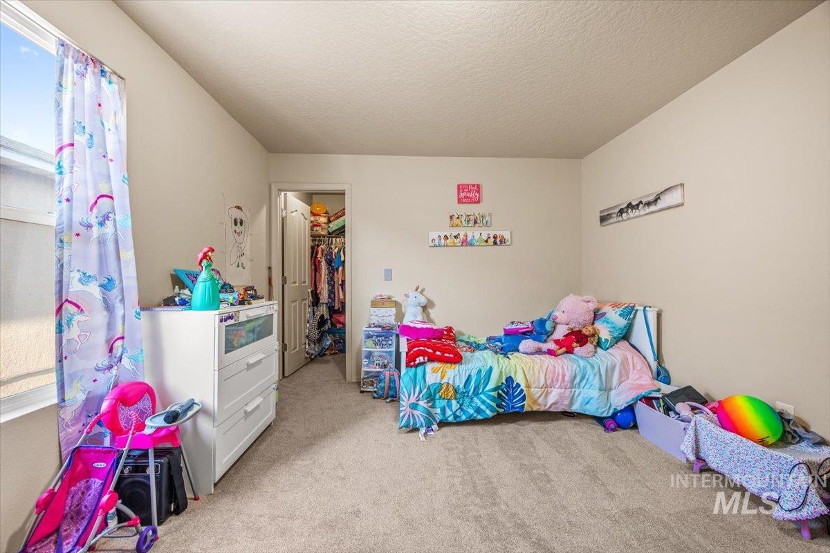 208 Parkland Way, Caldwell, Idaho 83605, 4 Bedrooms, 2.5 Bathrooms, Residential For Sale, Price $399,900,MLS 98961349