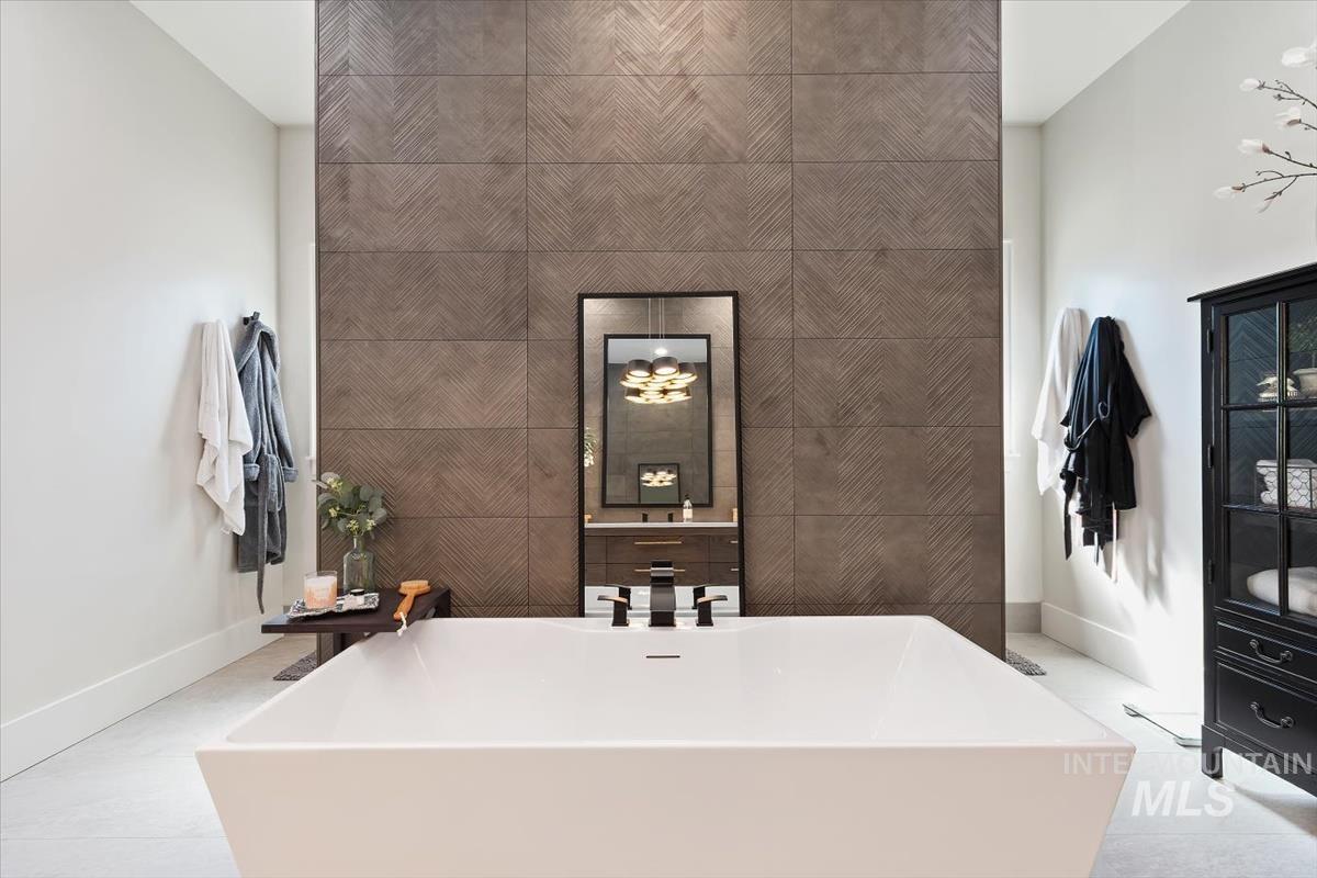 11500 N 17th Way, Boise, Idaho 83714, 3 Bedrooms, 2.5 Bathrooms, Residential For Sale, Price $1,699,900, 98961388