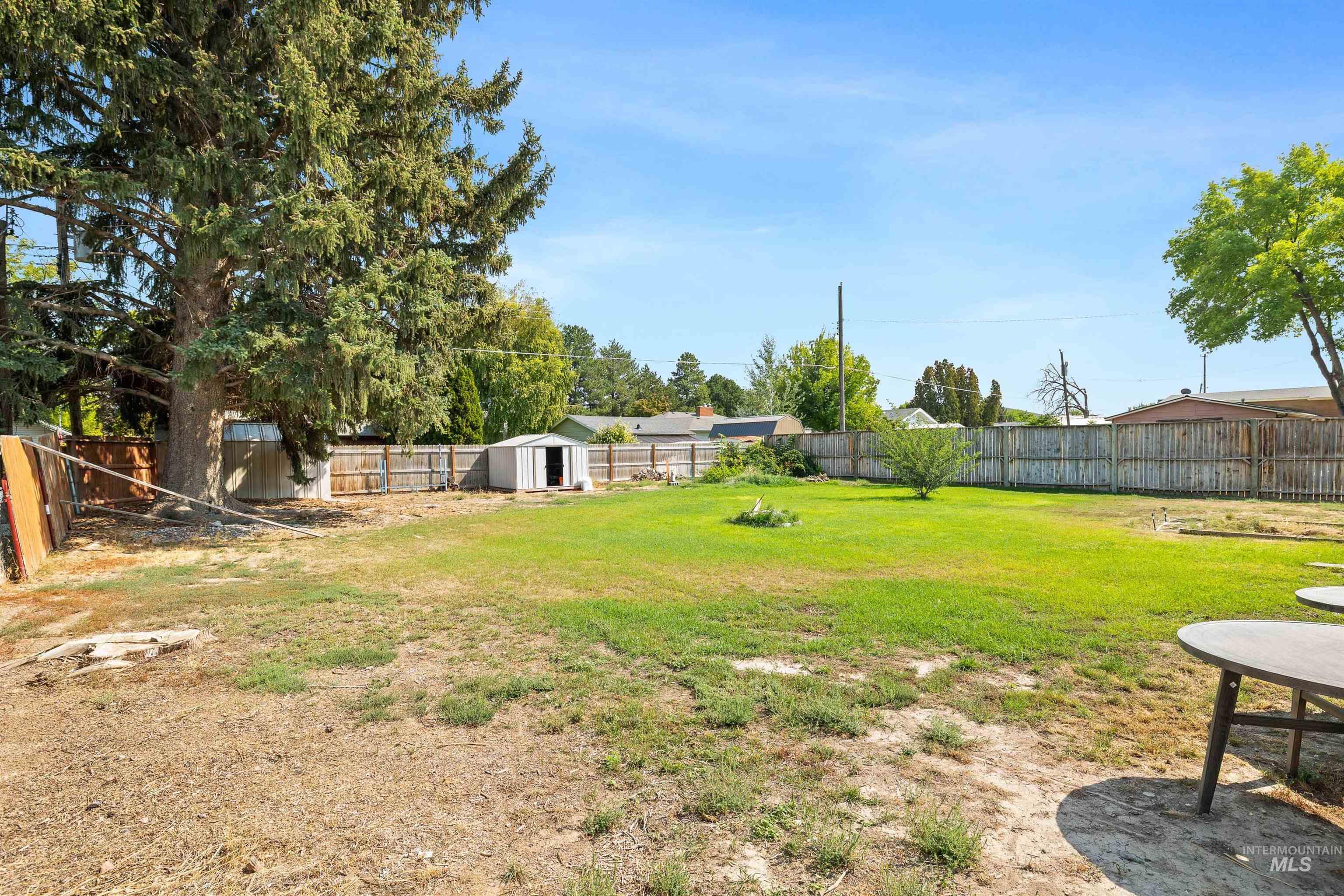 817 Union Avenue, Filer, Idaho 83301, 3 Bedrooms, 1 Bathroom, Residential For Sale, Price $310,000,MLS 98961391