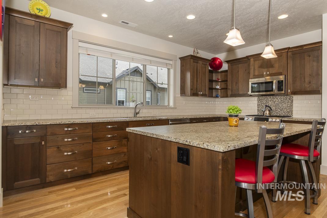 3235 E. Front Runner Lane, Boise, Idaho 83716, 3 Bedrooms, 2.5 Bathrooms, Residential For Sale, Price $773,000,MLS 98961392