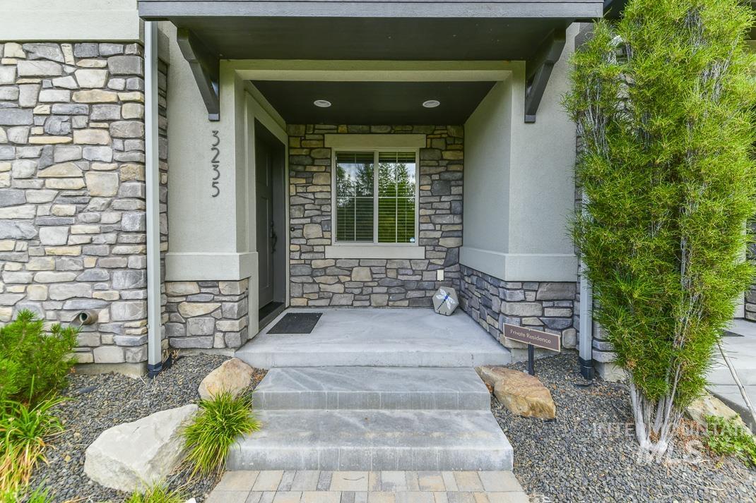 3235 E. Front Runner Lane, Boise, Idaho 83716, 3 Bedrooms, 2.5 Bathrooms, Residential For Sale, Price $773,000,MLS 98961392