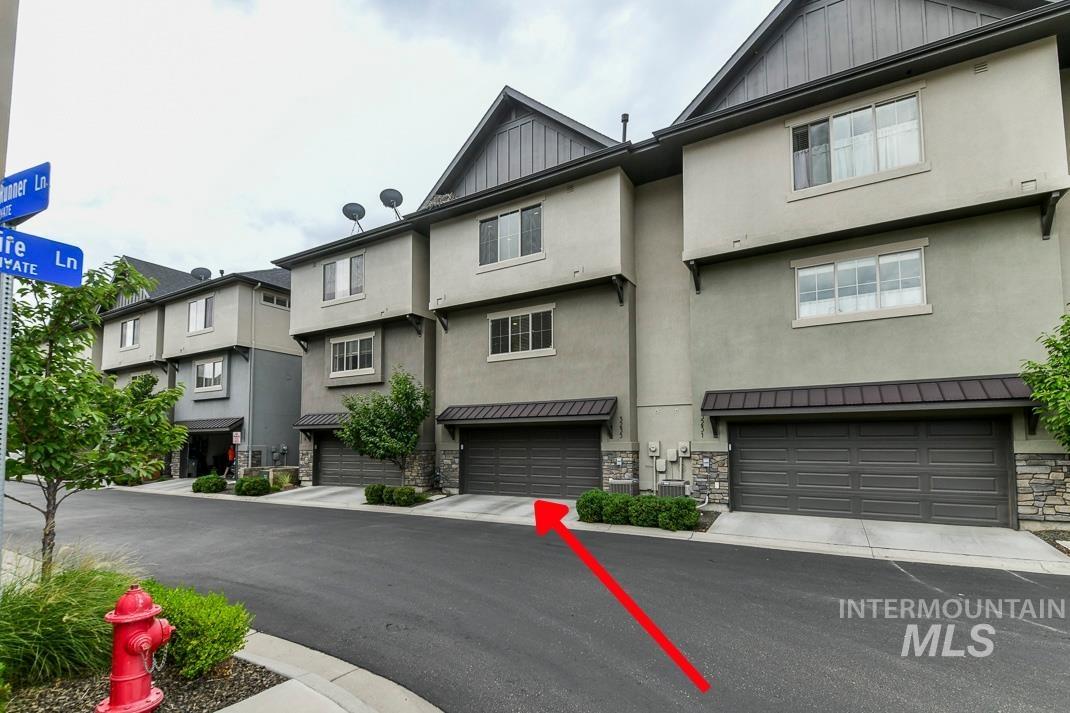 3235 E. Front Runner Lane, Boise, Idaho 83716, 3 Bedrooms, 2.5 Bathrooms, Residential For Sale, Price $773,000,MLS 98961392