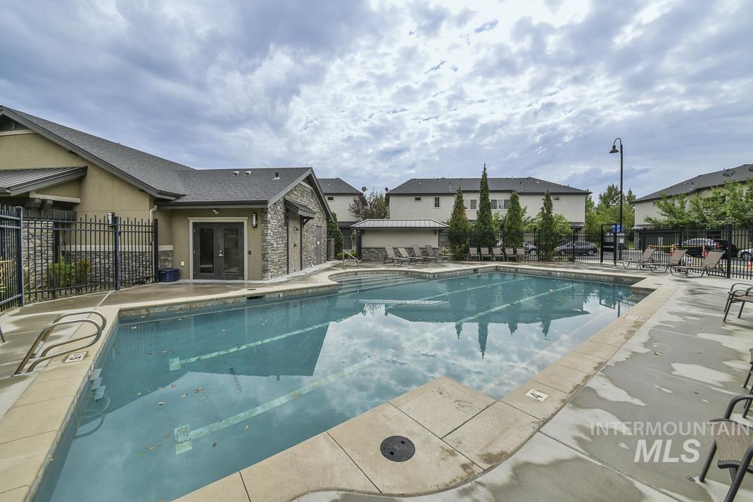 3235 E. Front Runner Lane, Boise, Idaho 83716, 3 Bedrooms, 2.5 Bathrooms, Residential For Sale, Price $773,000,MLS 98961392