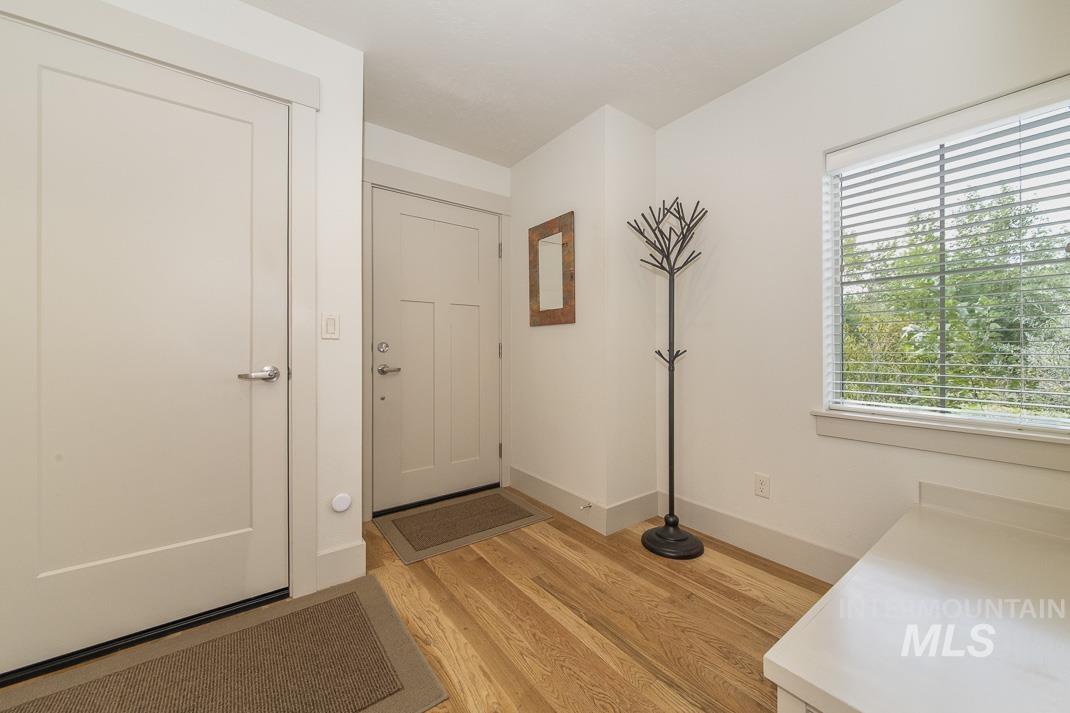 3235 E. Front Runner Lane, Boise, Idaho 83716, 3 Bedrooms, 2.5 Bathrooms, Residential For Sale, Price $773,000,MLS 98961392