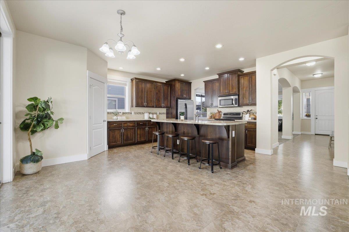 1254 La Reata Way, Middleton, Idaho 83644, 4 Bedrooms, 3.5 Bathrooms, Residential For Sale, Price $550,000,MLS 98961405