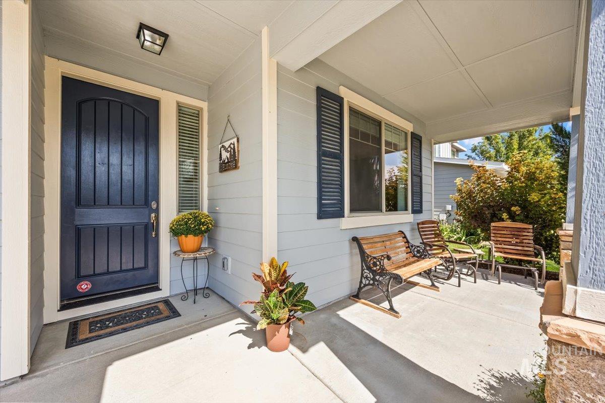 1254 La Reata Way, Middleton, Idaho 83644, 4 Bedrooms, 3.5 Bathrooms, Residential For Sale, Price $550,000,MLS 98961405