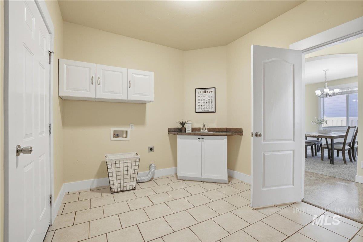 1254 La Reata Way, Middleton, Idaho 83644, 4 Bedrooms, 3.5 Bathrooms, Residential For Sale, Price $550,000,MLS 98961405