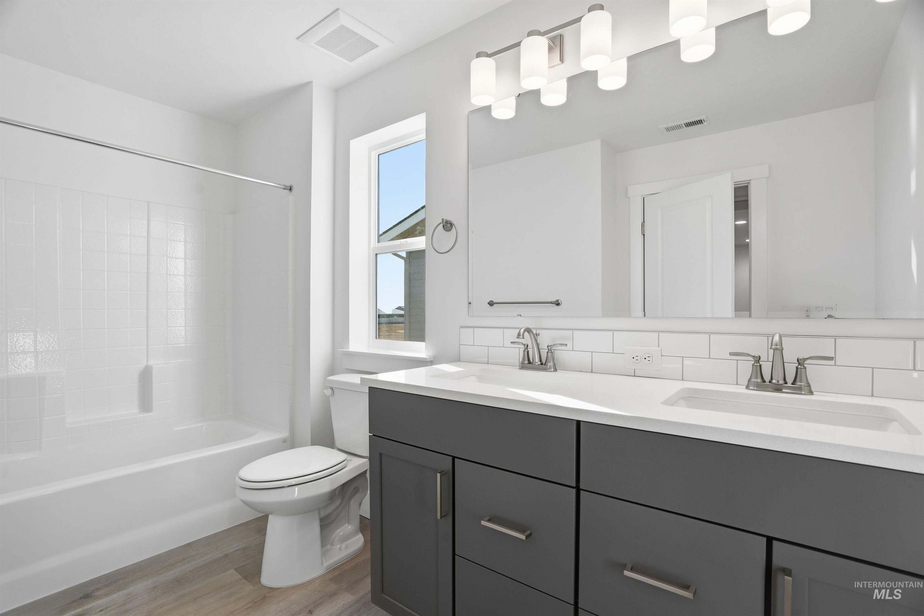 6167 W Parachute Dr., Meridian, Idaho 83646, 4 Bedrooms, 2.5 Bathrooms, Residential For Sale, Price $559,990, 98961413