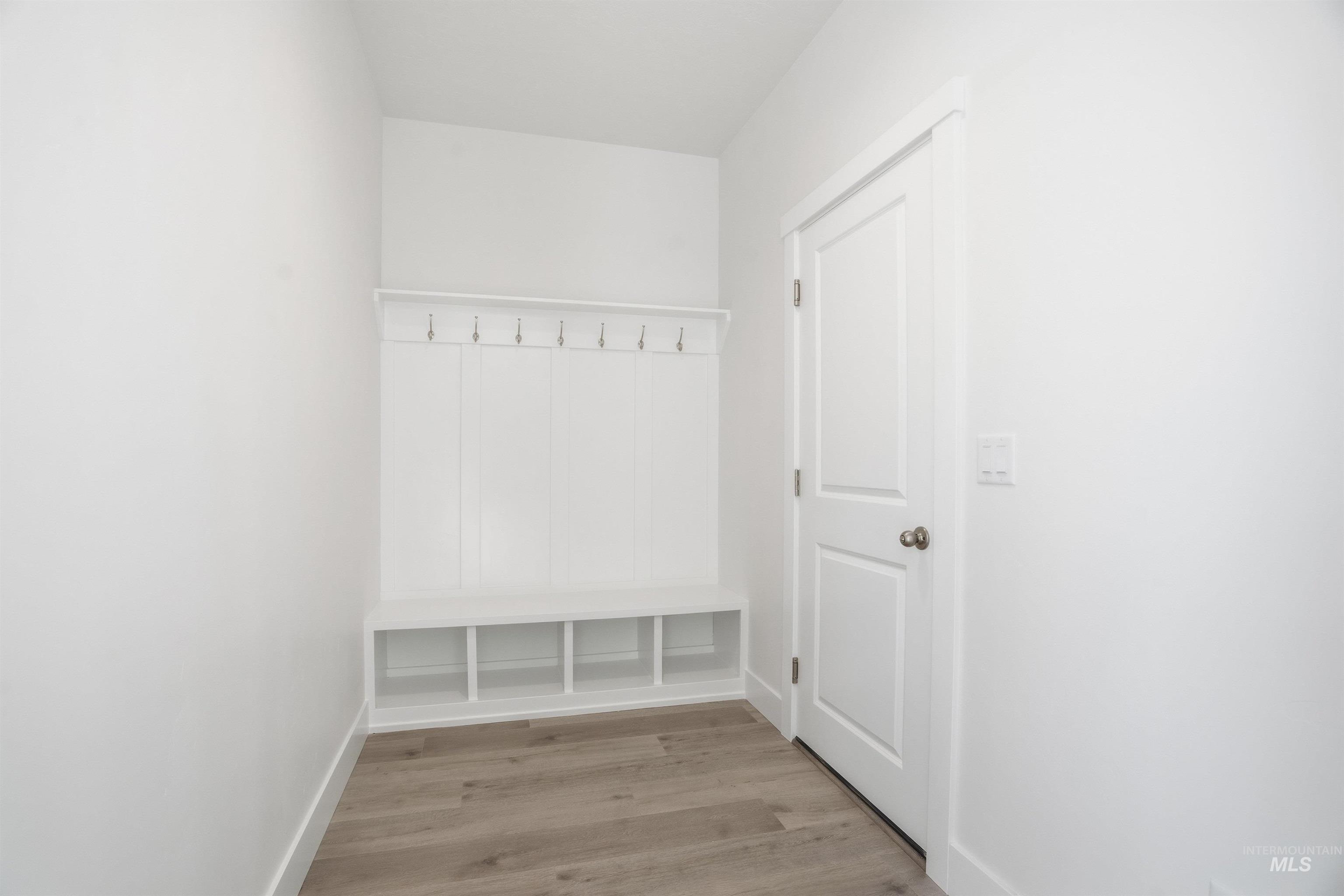 6167 W Parachute Dr., Meridian, Idaho 83646, 3 Bedrooms, 2.5 Bathrooms, Residential For Sale, Price $559,990, 98961413