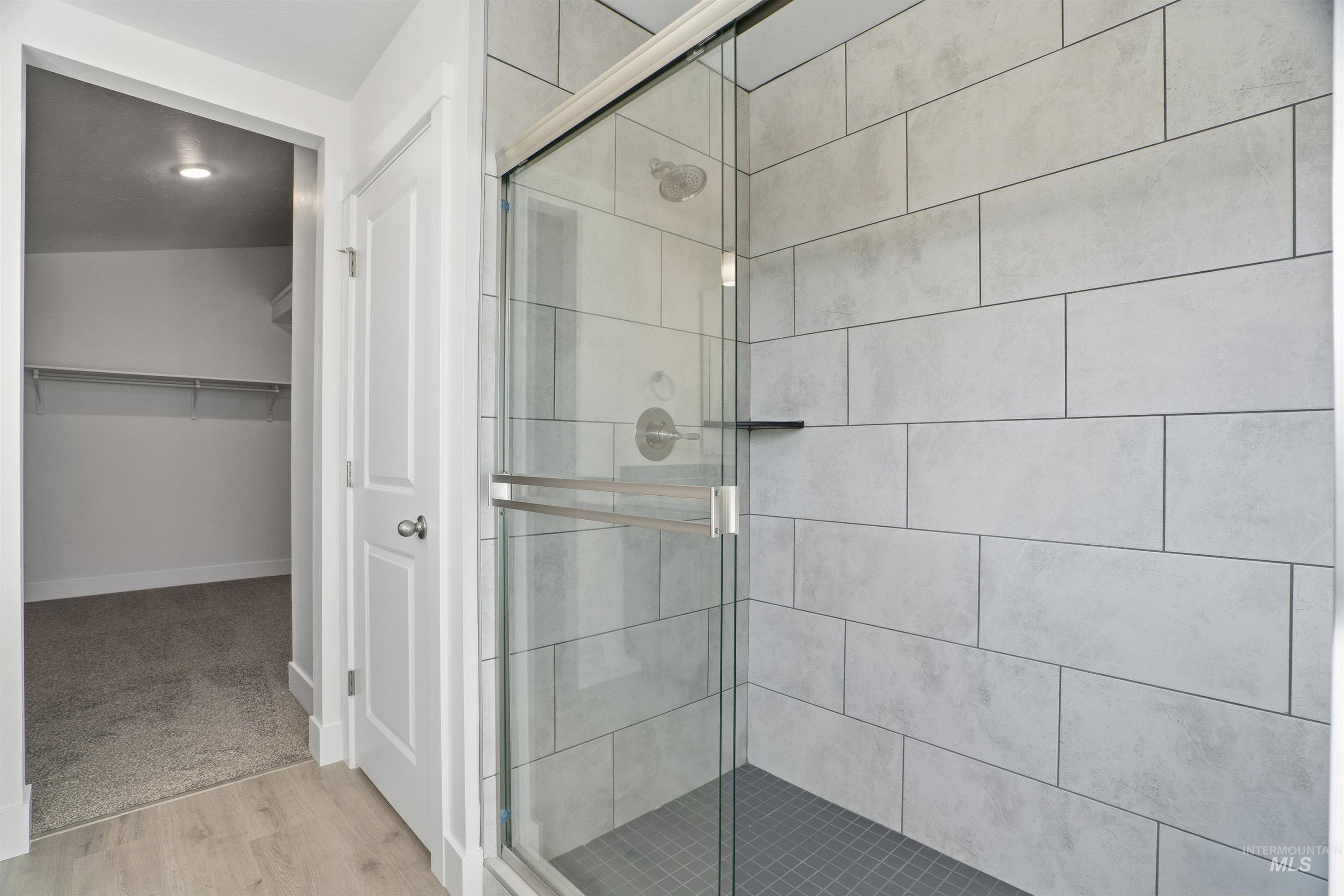 6167 W Parachute Dr., Meridian, Idaho 83646, 3 Bedrooms, 2.5 Bathrooms, Residential For Sale, Price $559,990,MLS 98961413