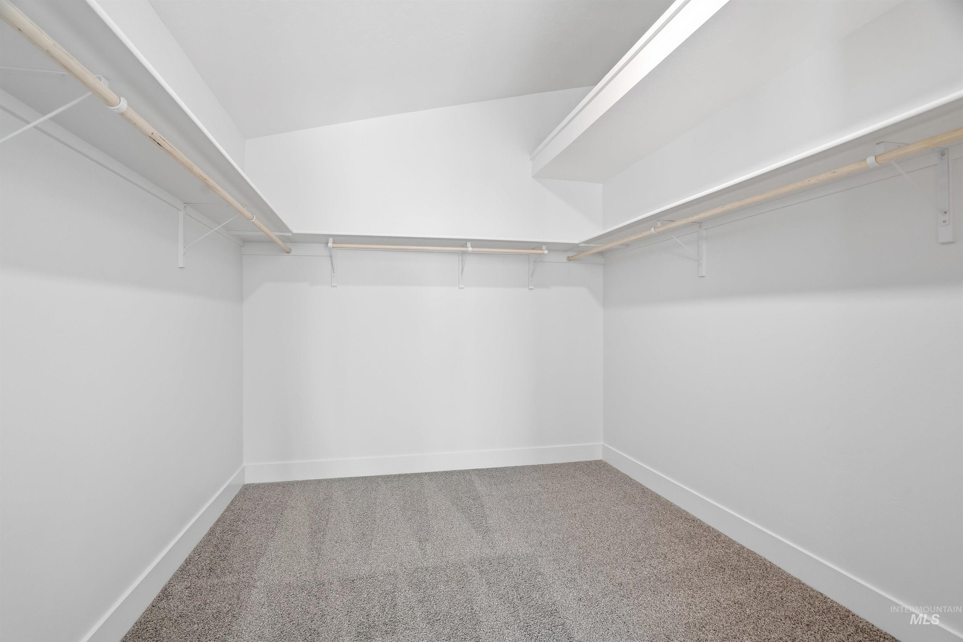 6167 W Parachute Dr., Meridian, Idaho 83646, 3 Bedrooms, 2.5 Bathrooms, Residential For Sale, Price $559,990,MLS 98961413