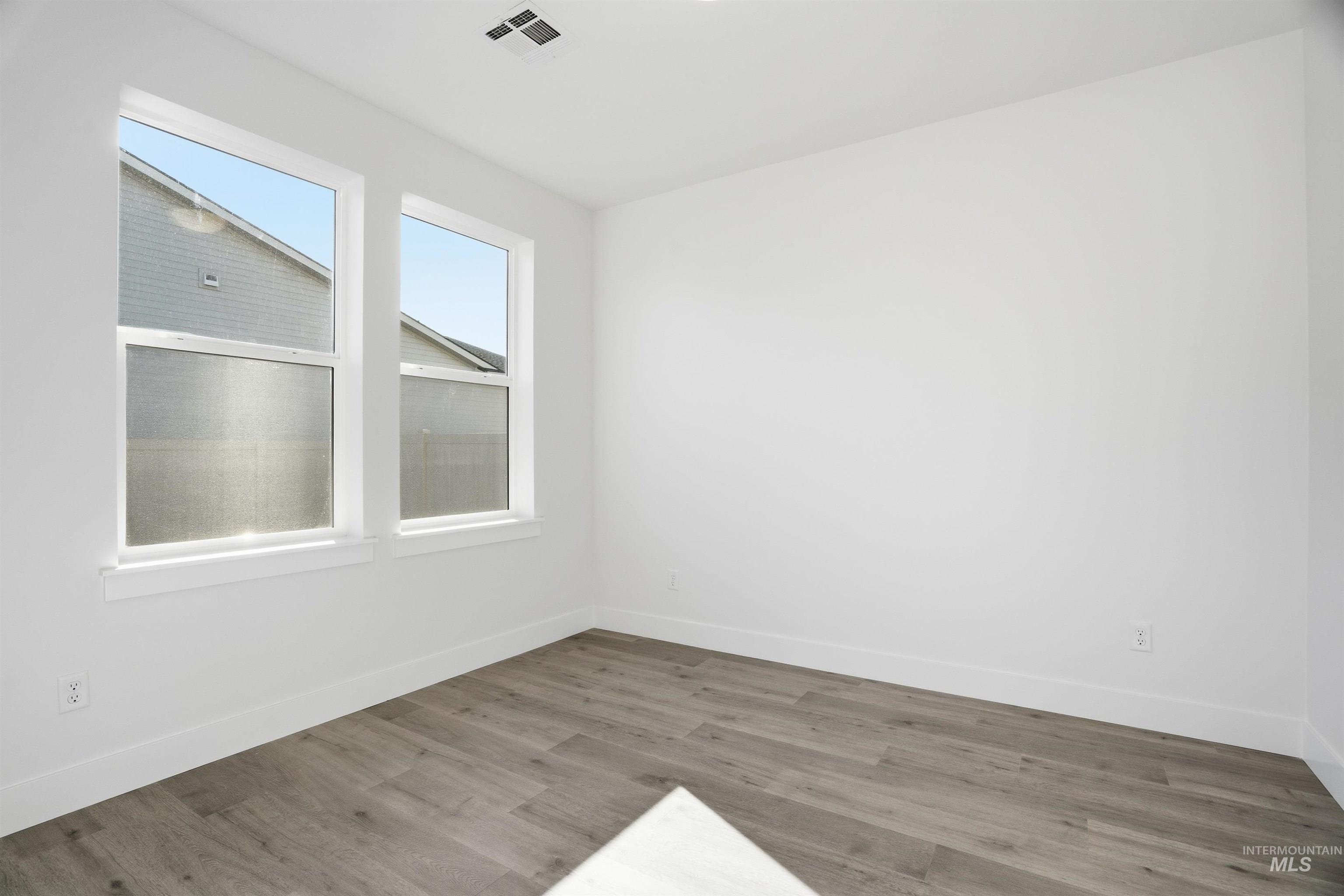 6167 W Parachute Dr., Meridian, Idaho 83646, 3 Bedrooms, 2.5 Bathrooms, Residential For Sale, Price $559,990,MLS 98961413