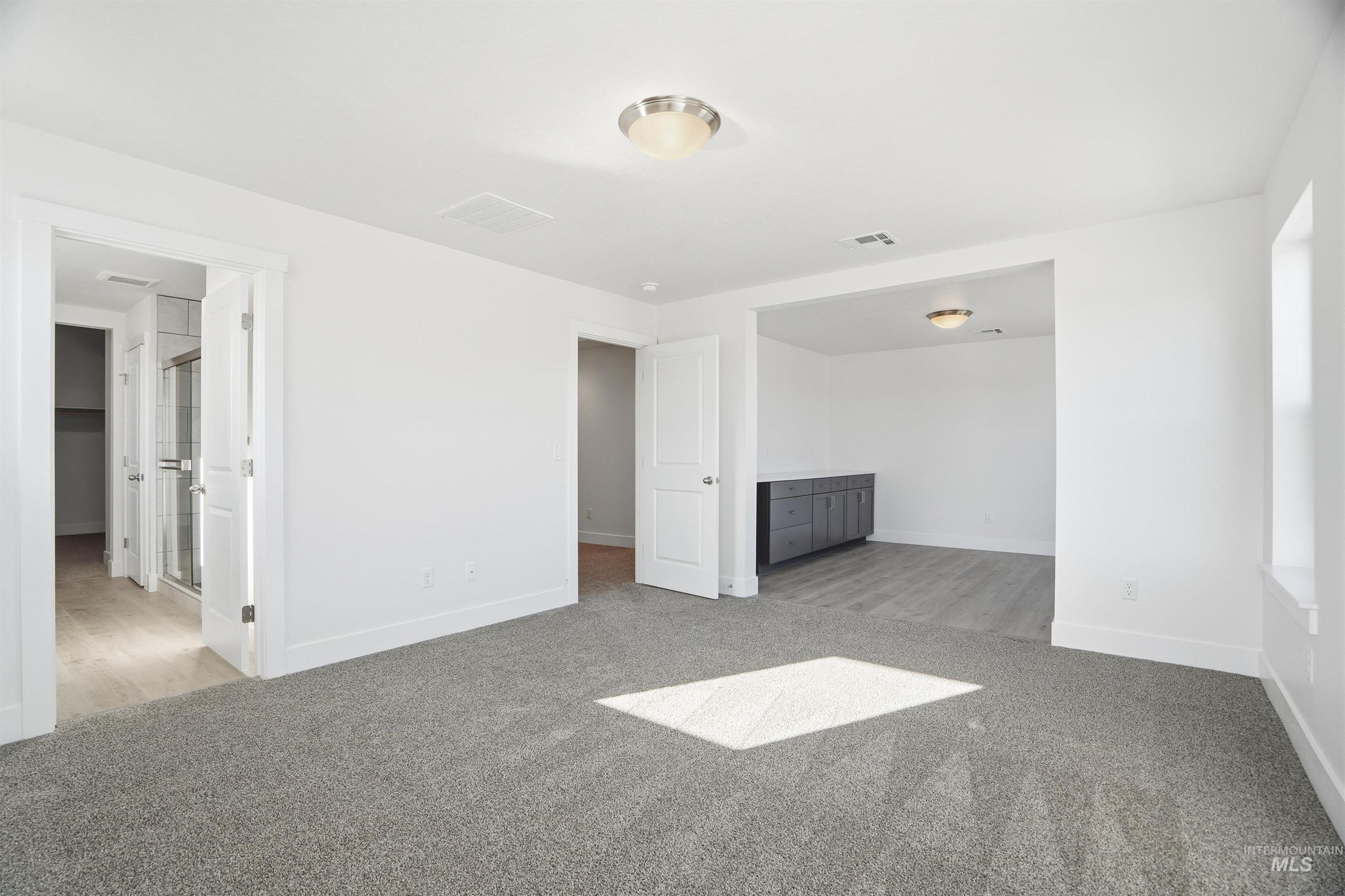 6167 W Parachute Dr., Meridian, Idaho 83646, 4 Bedrooms, 2.5 Bathrooms, Residential For Sale, Price $559,990, 98961413