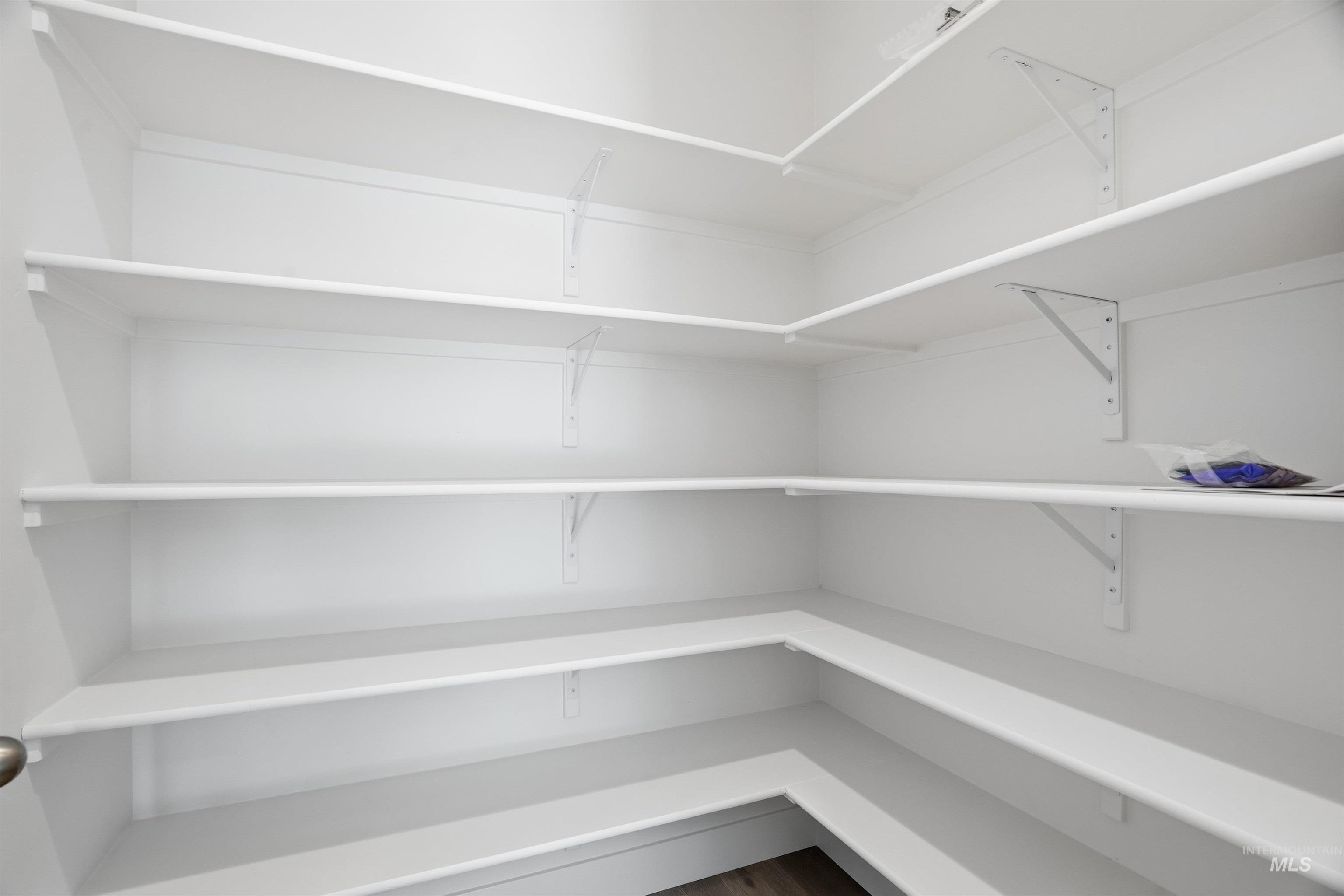 6167 W Parachute Dr., Meridian, Idaho 83646, 3 Bedrooms, 2.5 Bathrooms, Residential For Sale, Price $559,990,MLS 98961413