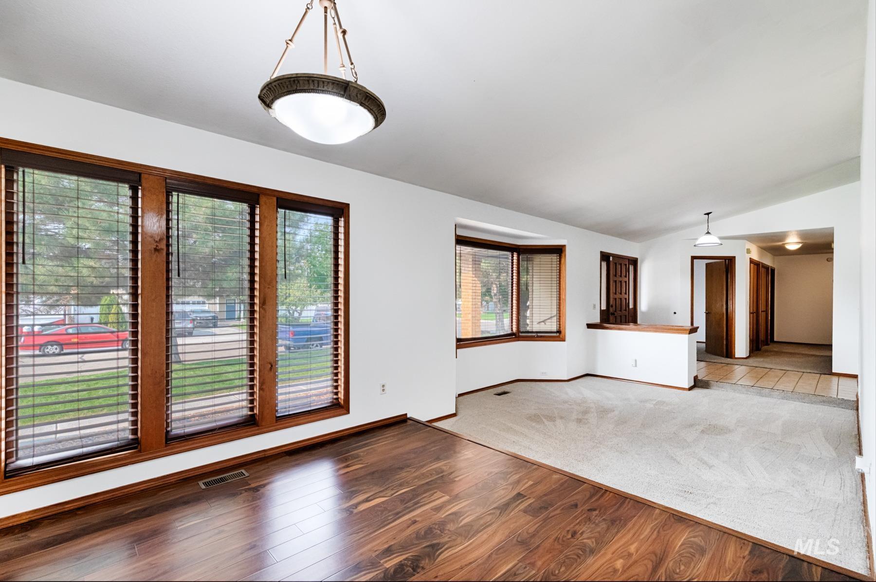 1276 N Cambrick Dr, Kuna, Idaho 83634, 6 Bedrooms, 4 Bathrooms, Residential For Sale, Price $669,000,MLS 98961416