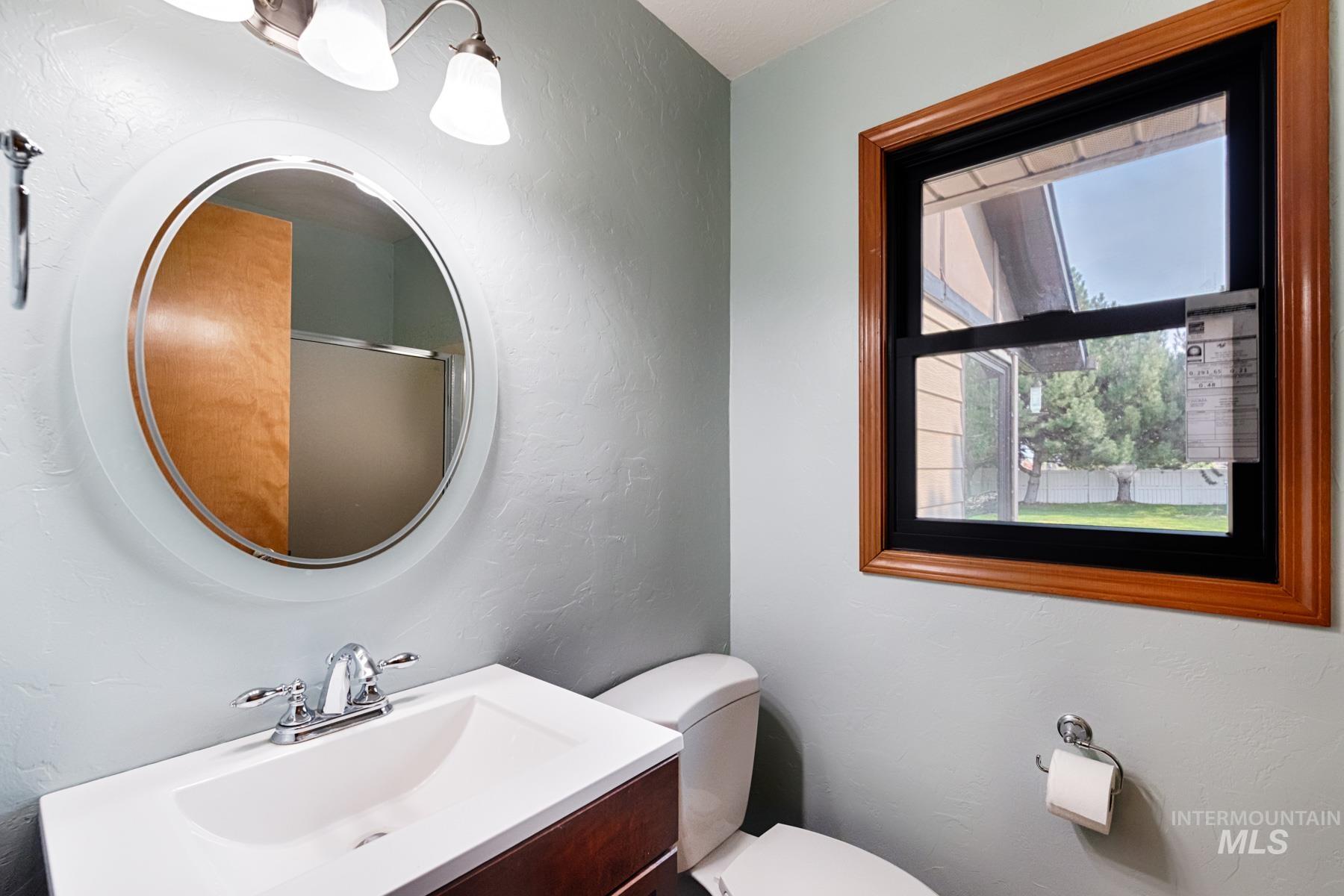 1276 N Cambrick Dr, Kuna, Idaho 83634, 6 Bedrooms, 4 Bathrooms, Residential For Sale, Price $669,000,MLS 98961416