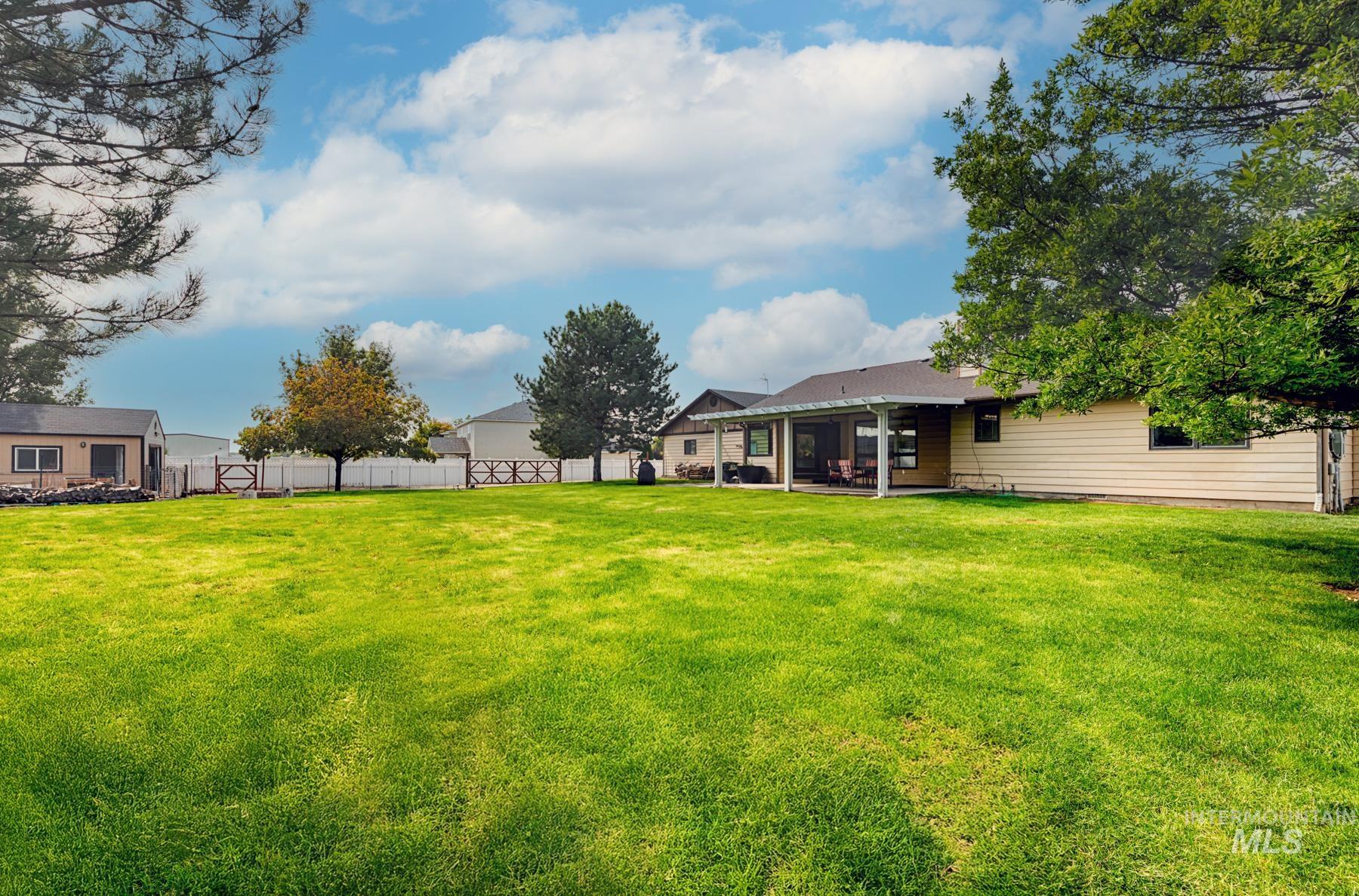 1276 N Cambrick Dr, Kuna, Idaho 83634, 6 Bedrooms, 4 Bathrooms, Residential For Sale, Price $669,000,MLS 98961416