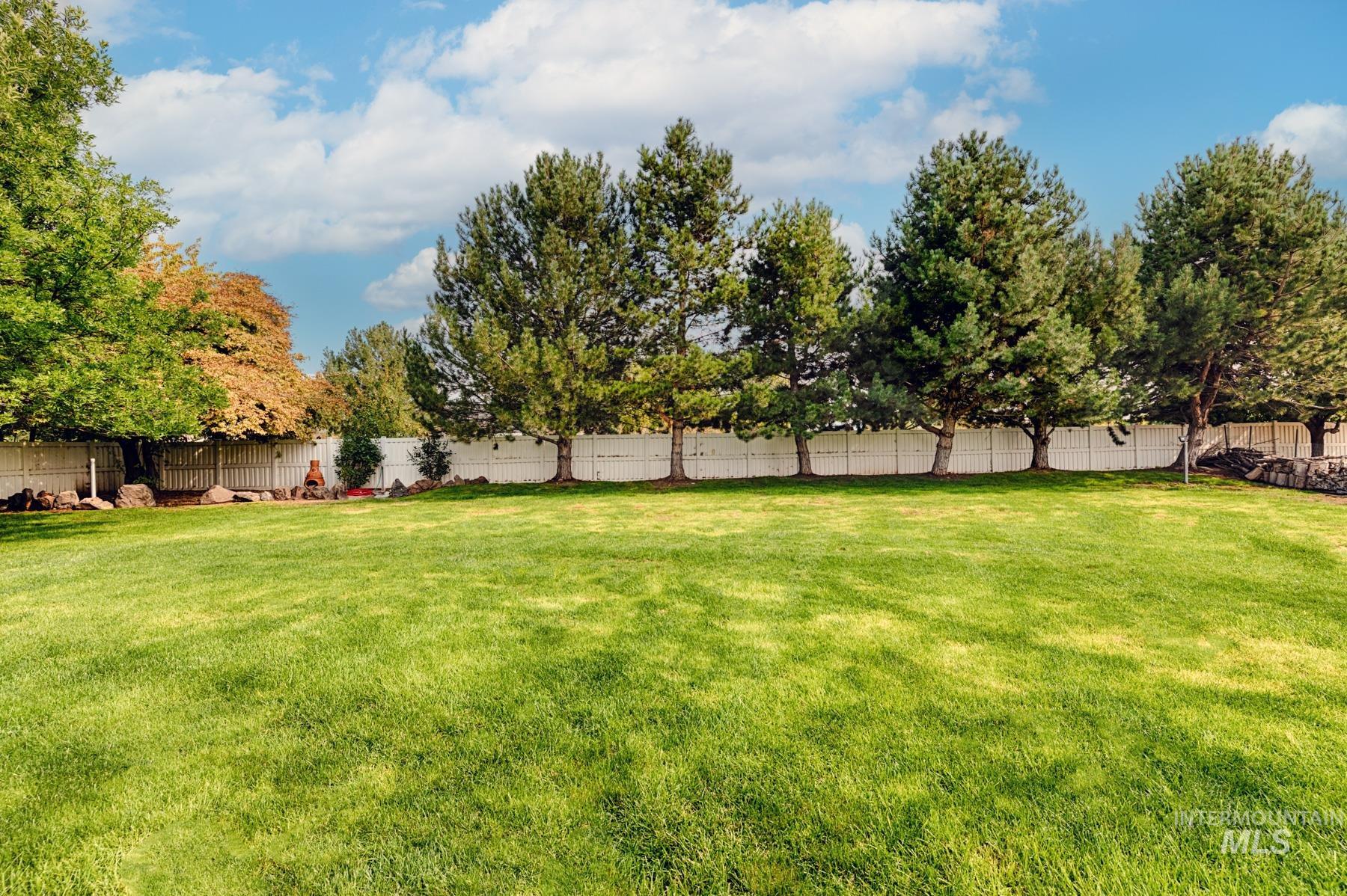 1276 N Cambrick Dr, Kuna, Idaho 83634, 6 Bedrooms, 4 Bathrooms, Residential For Sale, Price $669,000,MLS 98961416