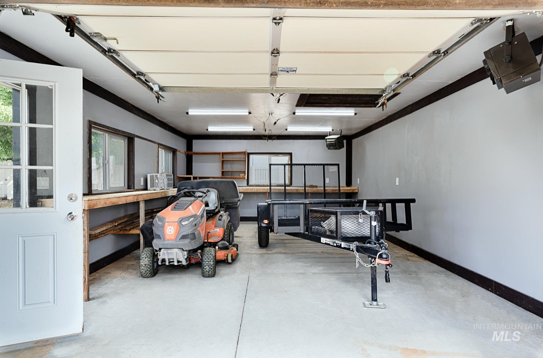 1276 N Cambrick Dr, Kuna, Idaho 83634, 6 Bedrooms, 4 Bathrooms, Residential For Sale, Price $669,000,MLS 98961416