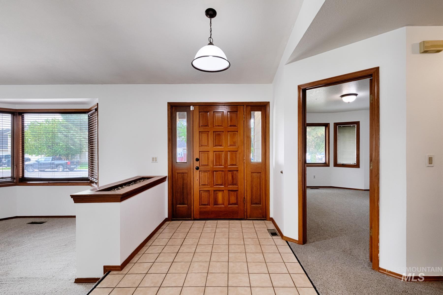 1276 N Cambrick Dr, Kuna, Idaho 83634, 6 Bedrooms, 4 Bathrooms, Residential For Sale, Price $669,000,MLS 98961416