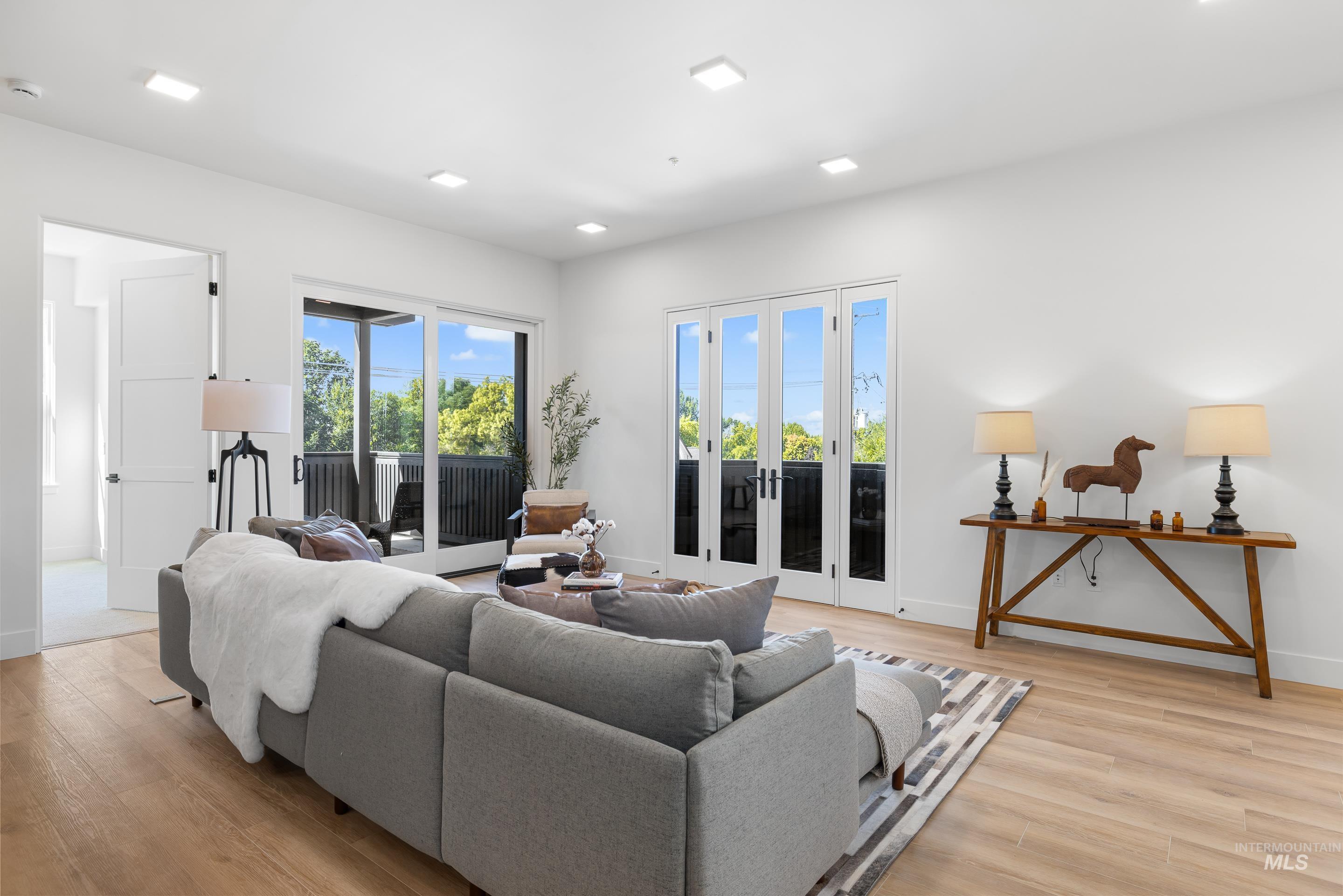 55 E State St, Eagle, Idaho 83616, 2 Bedrooms, 2 Bathrooms, Residential For Sale, Price $1,115,000, 98961429