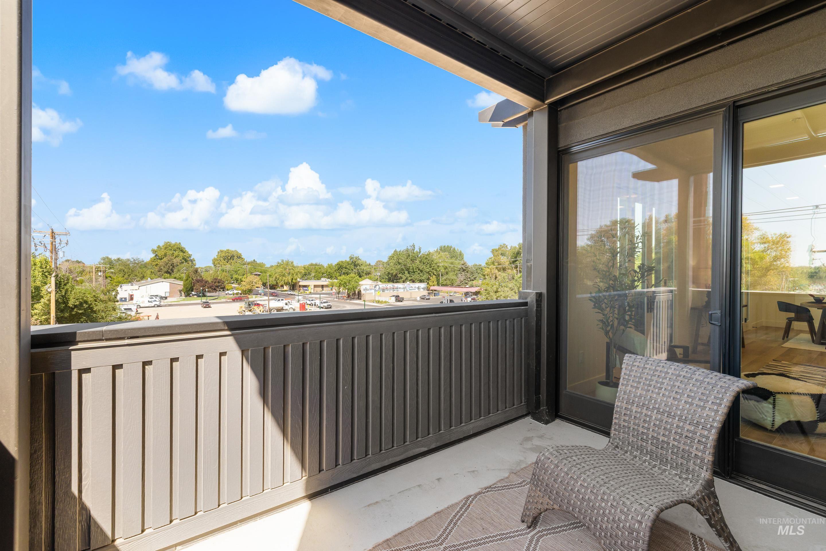 55 E State St, Eagle, Idaho 83616, 2 Bedrooms, 2 Bathrooms, Residential For Sale, Price $1,115,000, 98961429