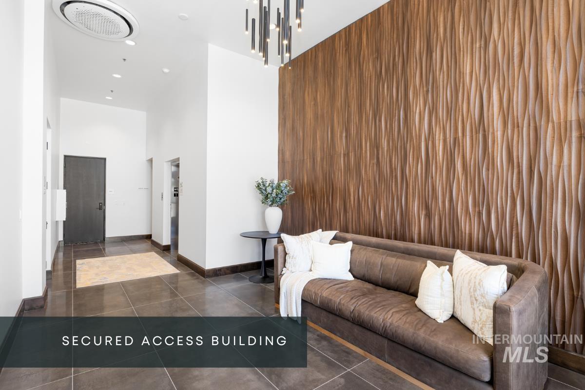 55 E State St, Eagle, Idaho 83616, 2 Bedrooms, 2 Bathrooms, Residential For Sale, Price $1,115,000, 98961429