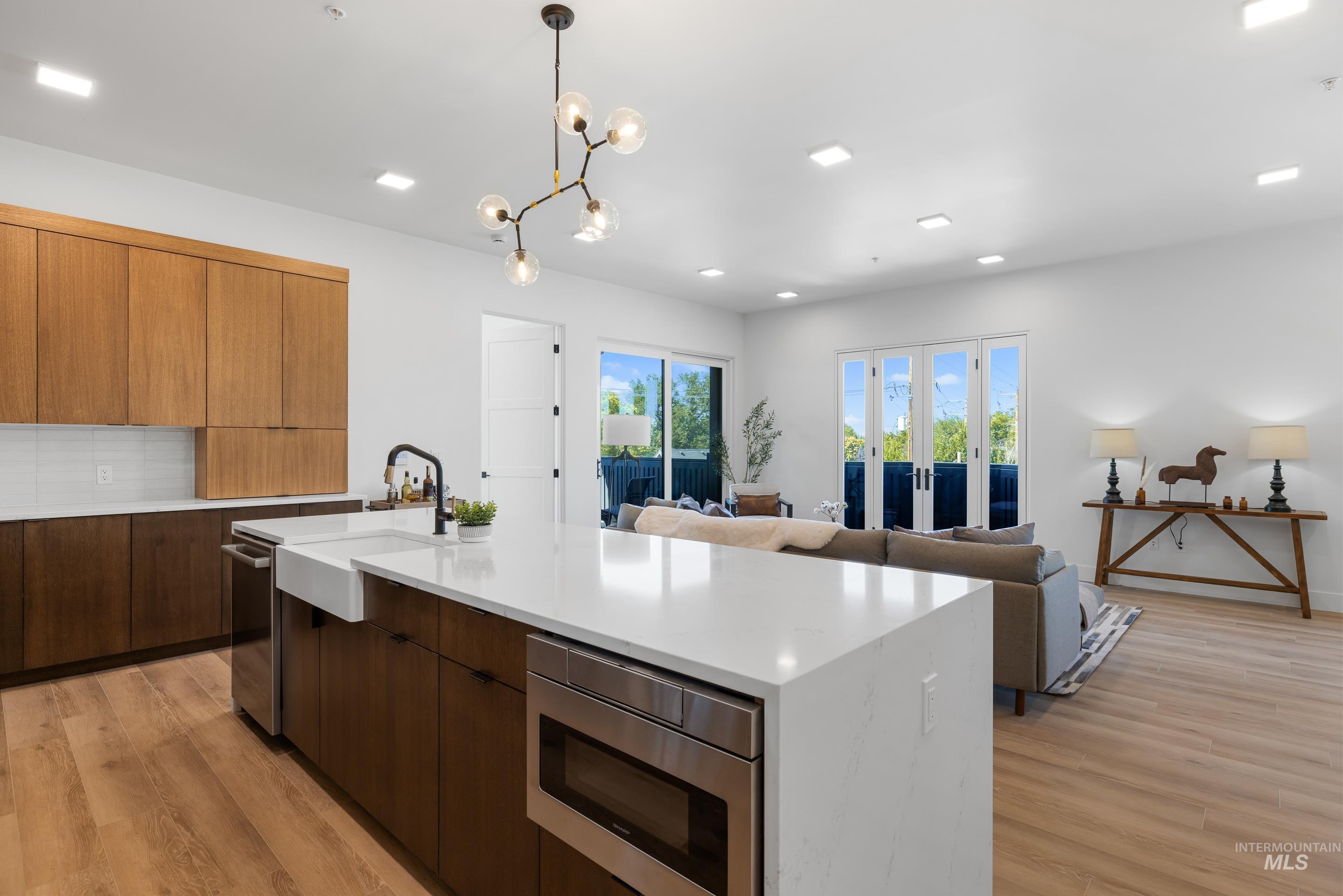 55 E State St, Eagle, Idaho 83616, 2 Bedrooms, 2 Bathrooms, Residential For Sale, Price $1,115,000, 98961429