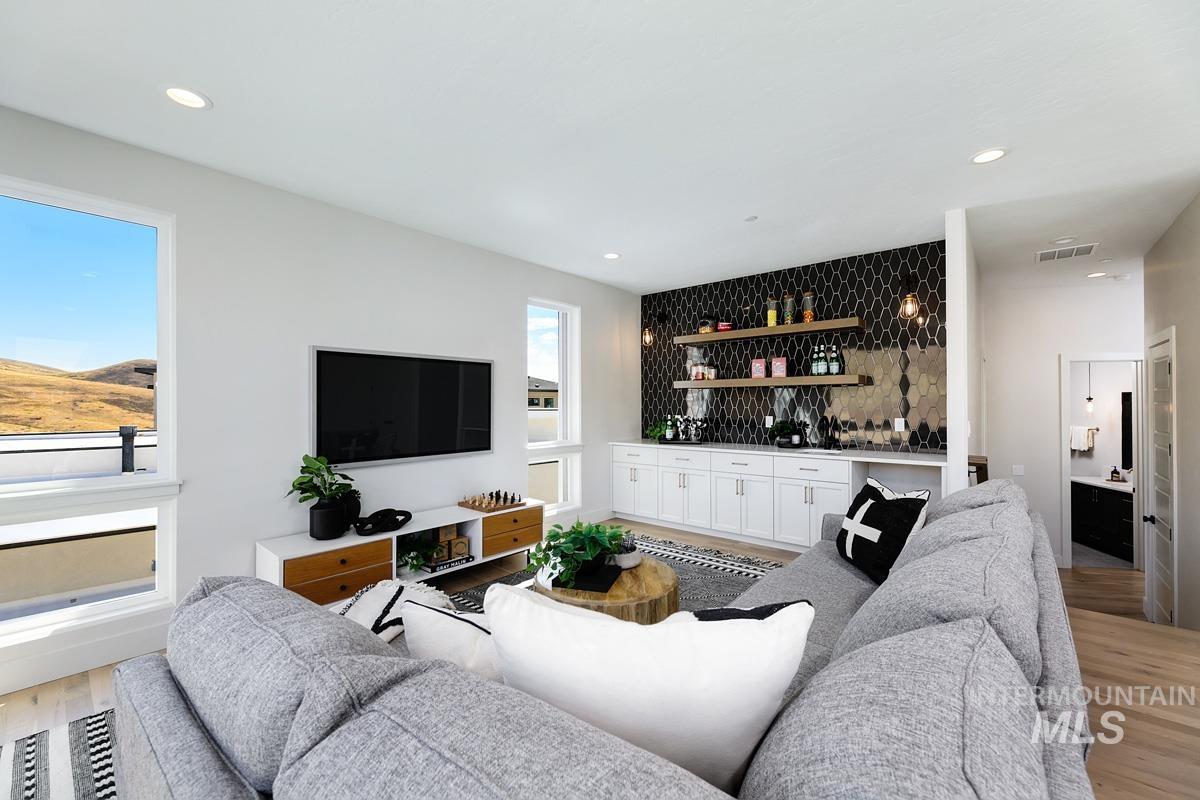 6062 E Marmount Ct, Boise, Idaho 83716, 5 Bedrooms, 5.5 Bathrooms, Residential For Sale, Price $2,649,900,MLS 98961442