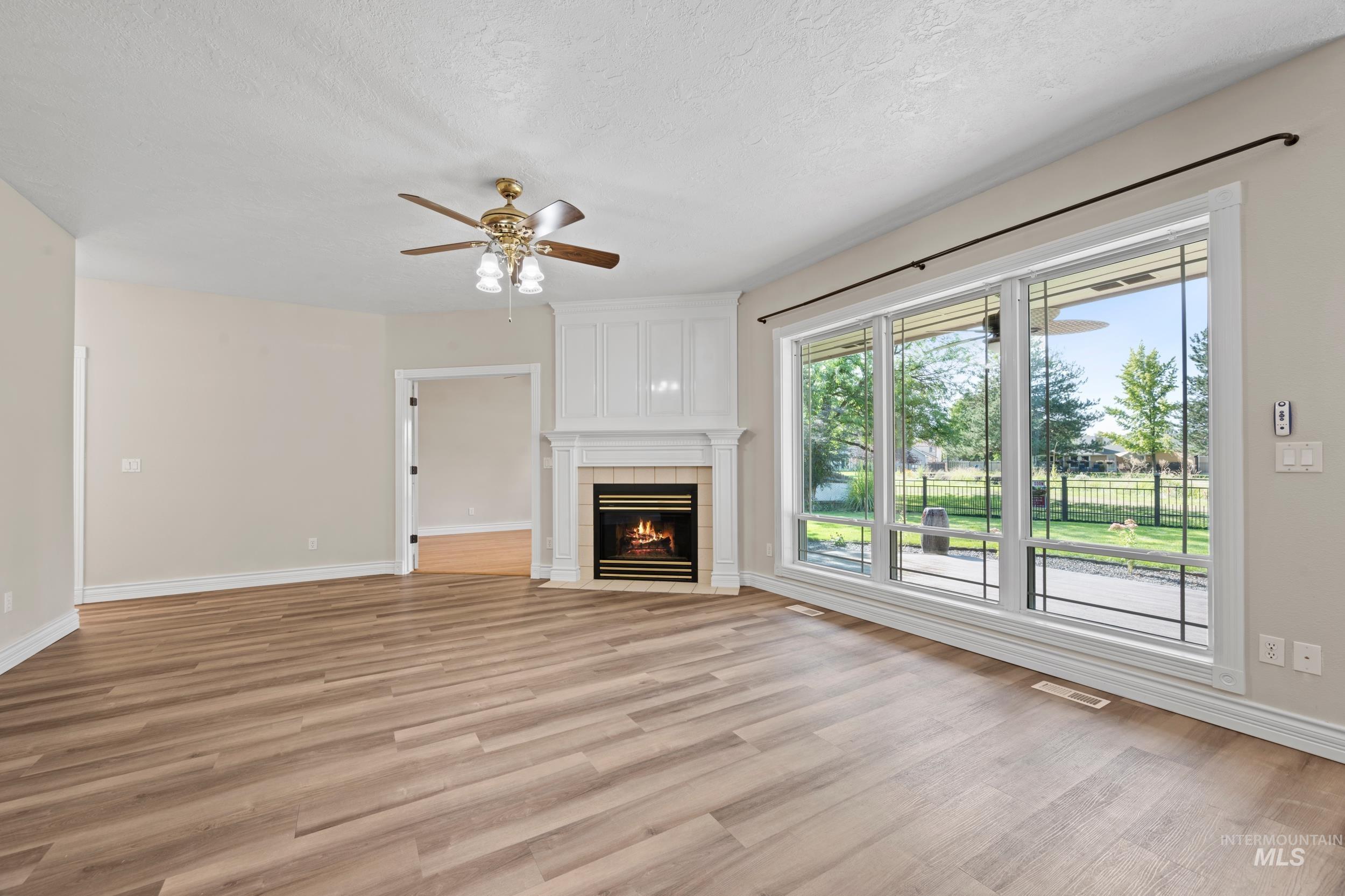 3465 W Woodmont Dr, Meridian, Idaho 83646, 3 Bedrooms, 2 Bathrooms, Residential For Sale, Price $589,900,MLS 98961443