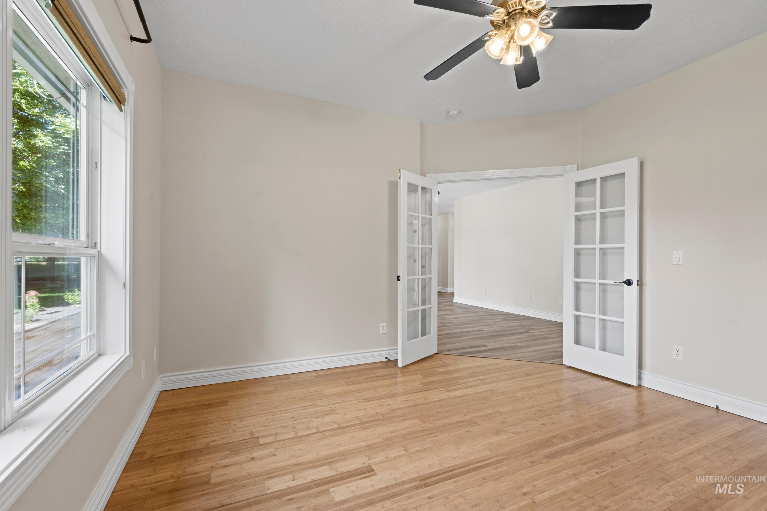 3465 W Woodmont Dr, Meridian, Idaho 83646, 3 Bedrooms, 2 Bathrooms, Residential For Sale, Price $589,900,MLS 98961443