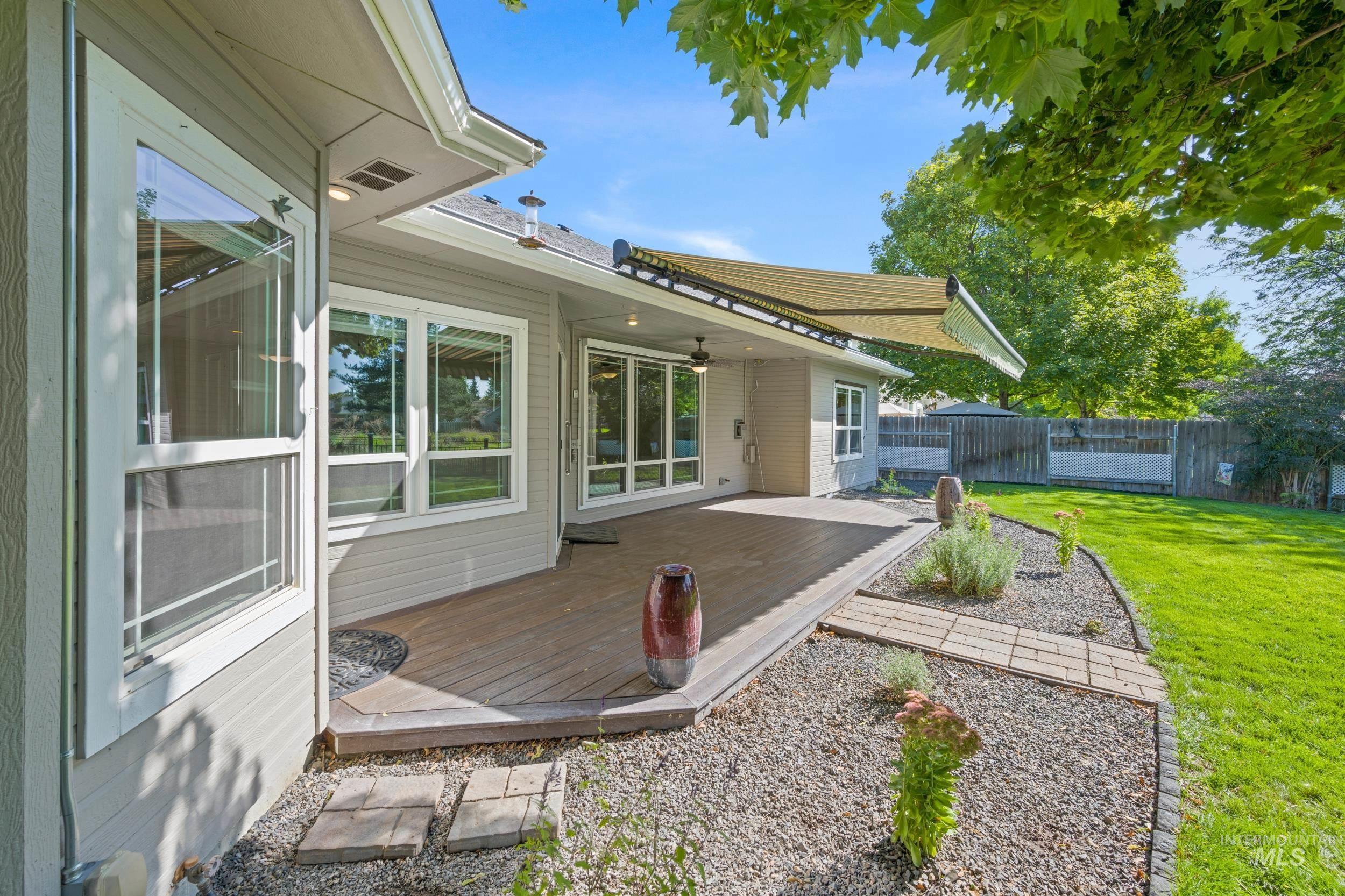 3465 W Woodmont Dr, Meridian, Idaho 83646, 3 Bedrooms, 2 Bathrooms, Residential For Sale, Price $589,900,MLS 98961443