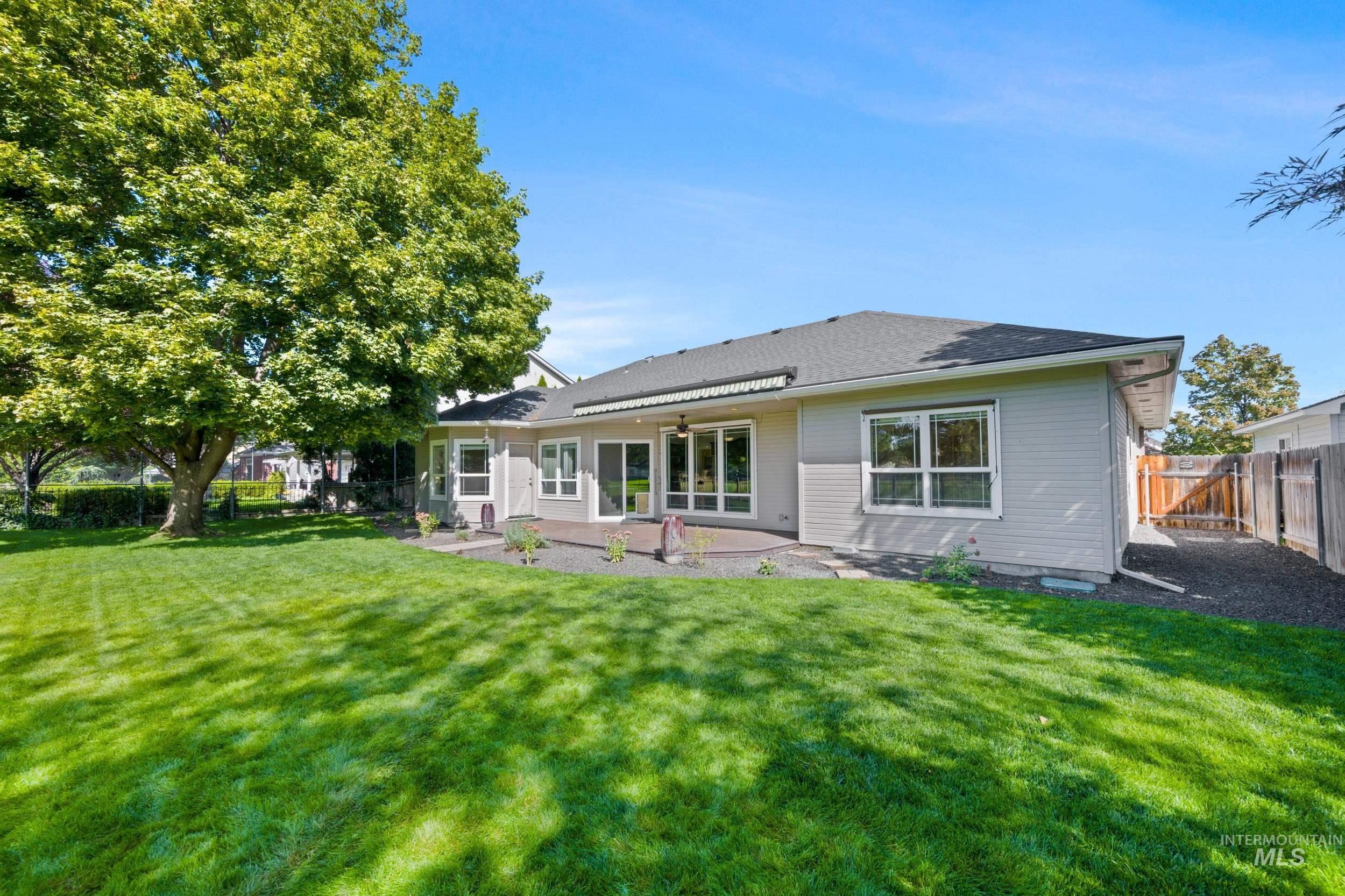 3465 W Woodmont Dr, Meridian, Idaho 83646, 3 Bedrooms, 2 Bathrooms, Residential For Sale, Price $589,900,MLS 98961443