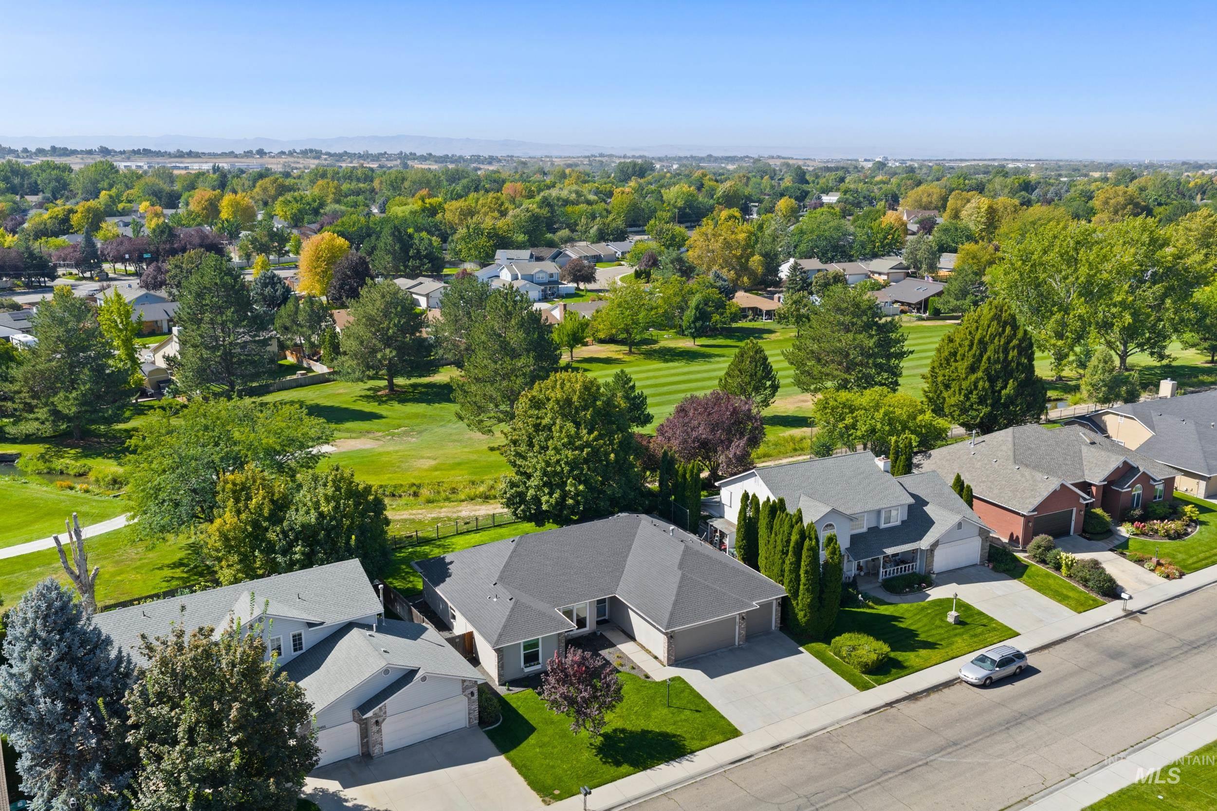 3465 W Woodmont Dr, Meridian, Idaho 83646, 3 Bedrooms, 2 Bathrooms, Residential For Sale, Price $589,900,MLS 98961443