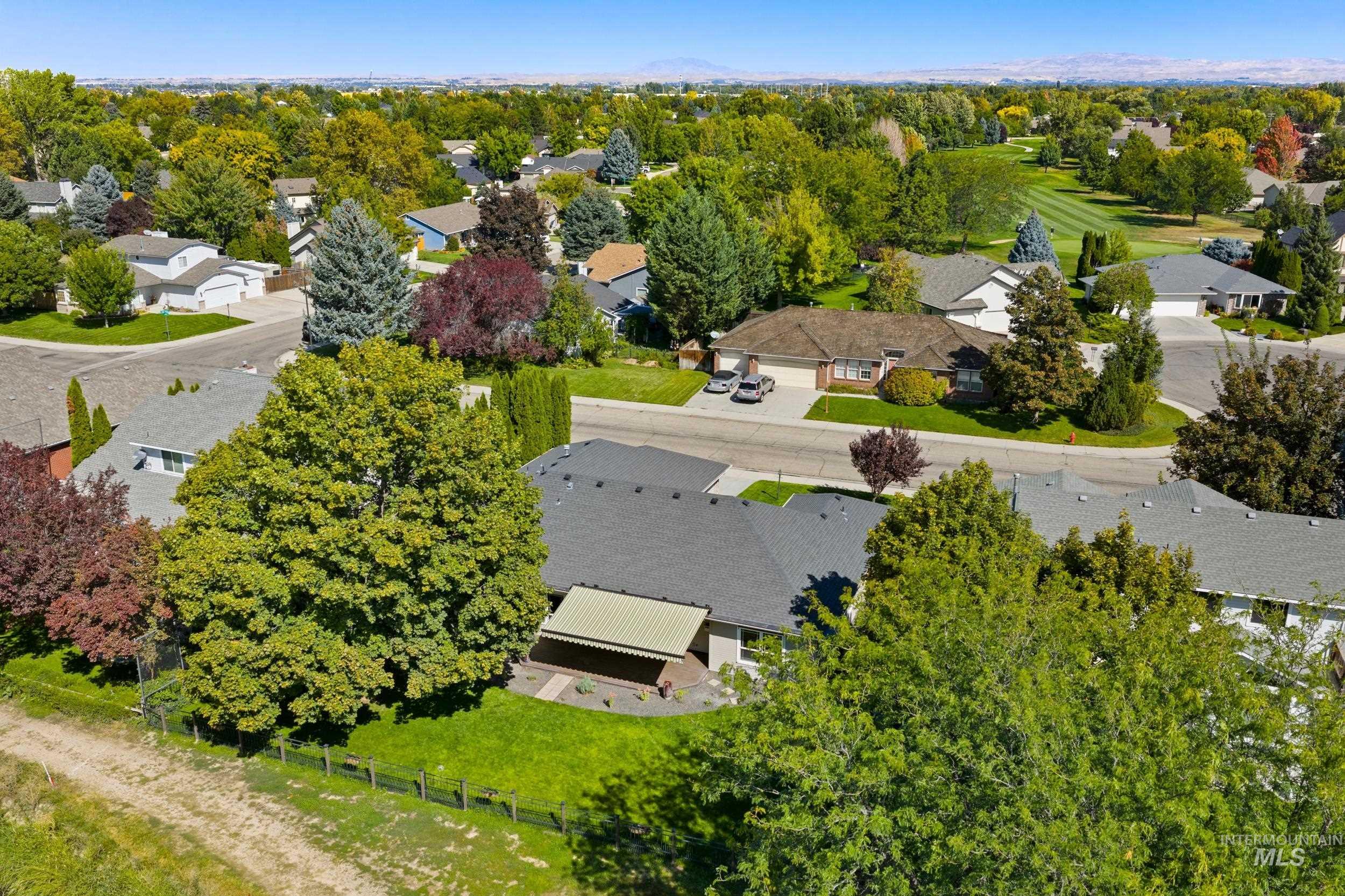 3465 W Woodmont Dr, Meridian, Idaho 83646, 3 Bedrooms, 2 Bathrooms, Residential For Sale, Price $589,900,MLS 98961443