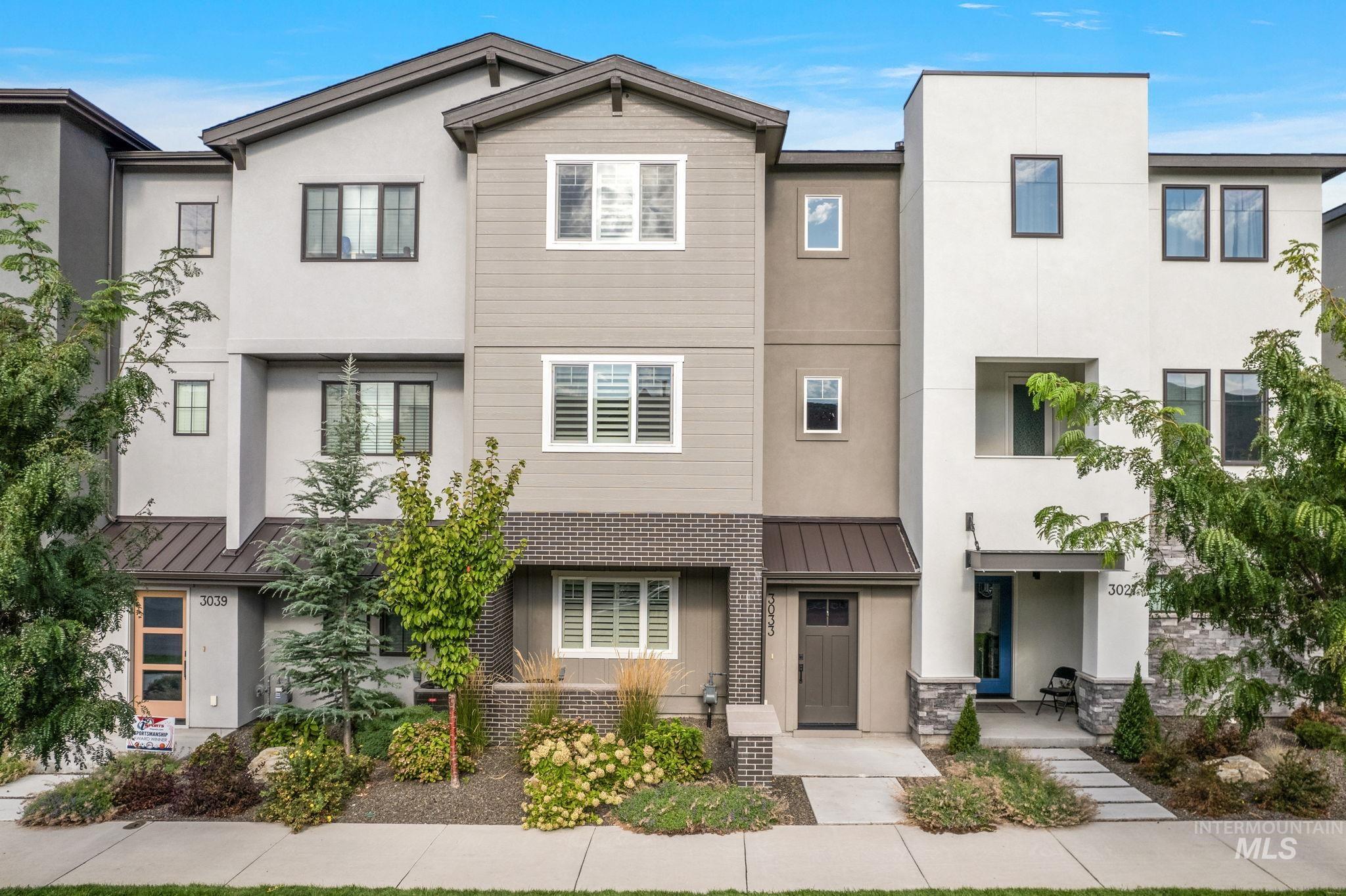 3033 S Trailwood Way, Boise, Idaho 83716, 3 Bedrooms, 3.5 Bathrooms, Residential For Sale, Price $640,000, 98961451