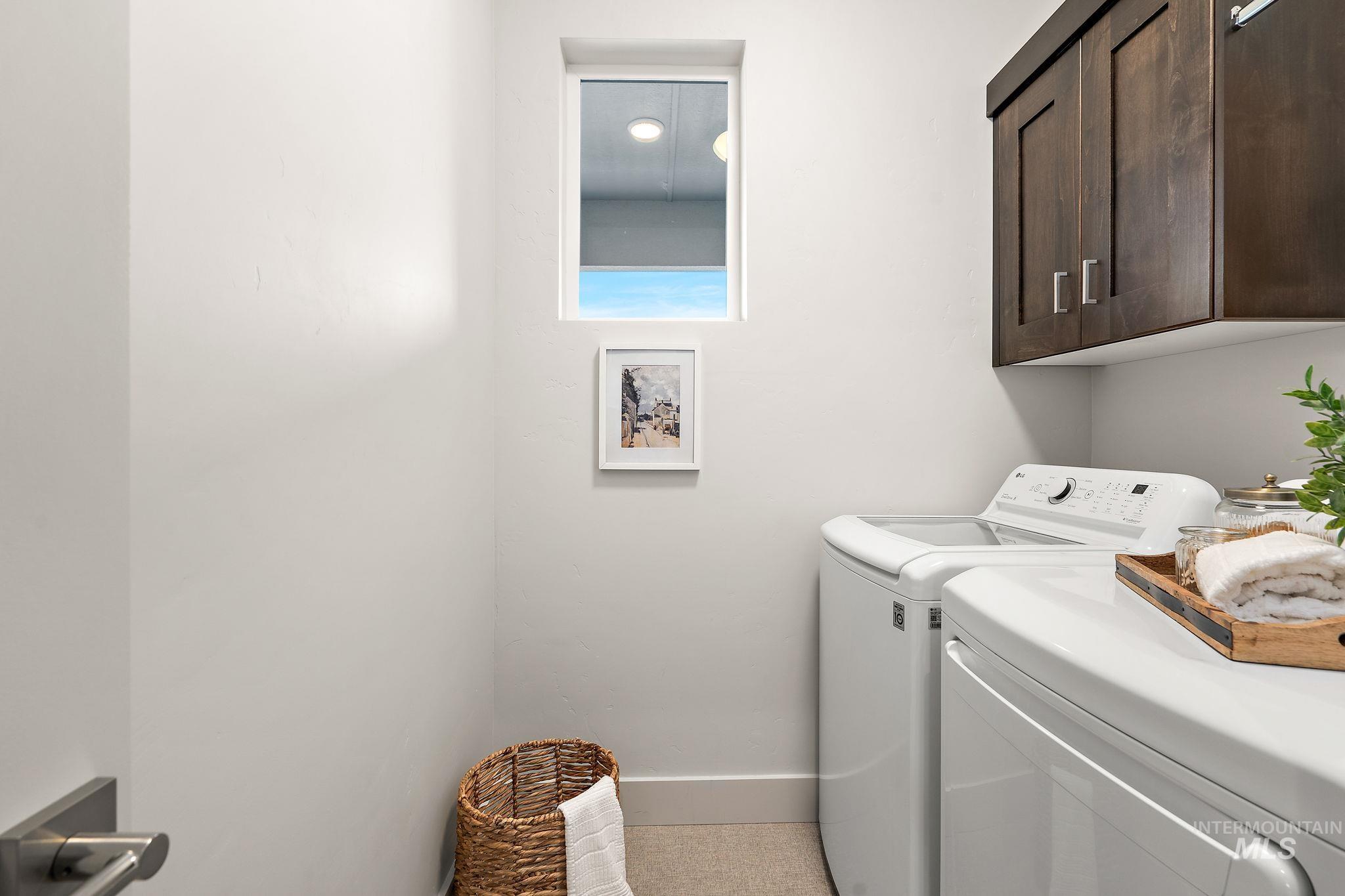 3033 S Trailwood Way, Boise, Idaho 83716, 3 Bedrooms, 3.5 Bathrooms, Residential For Sale, Price $640,000, 98961451