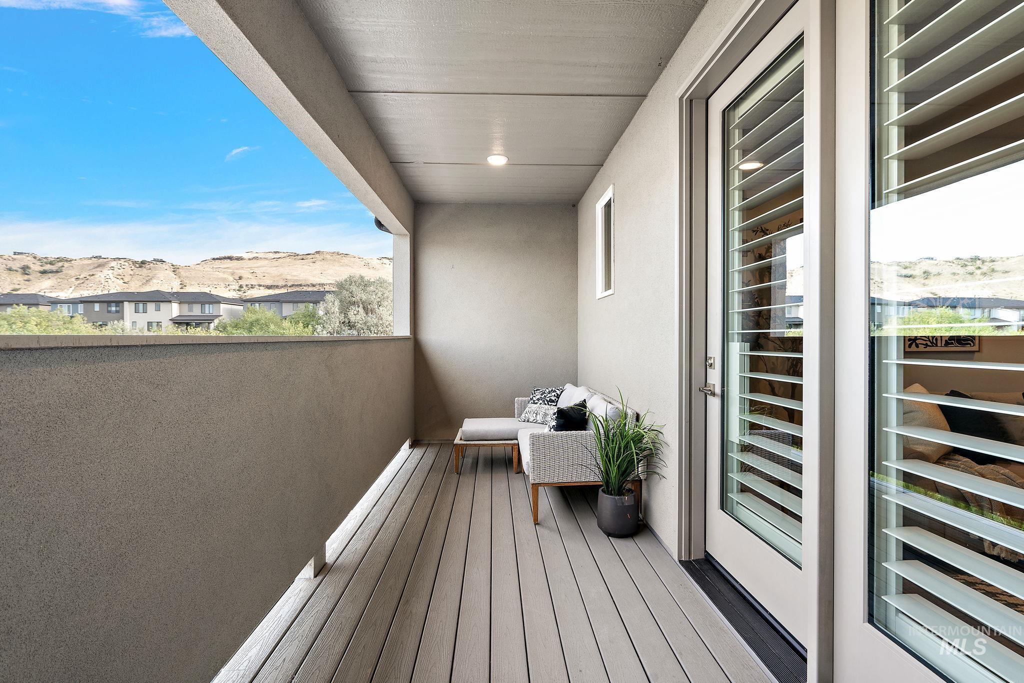 3033 S Trailwood Way, Boise, Idaho 83716, 3 Bedrooms, 3.5 Bathrooms, Residential For Sale, Price $640,000, 98961451