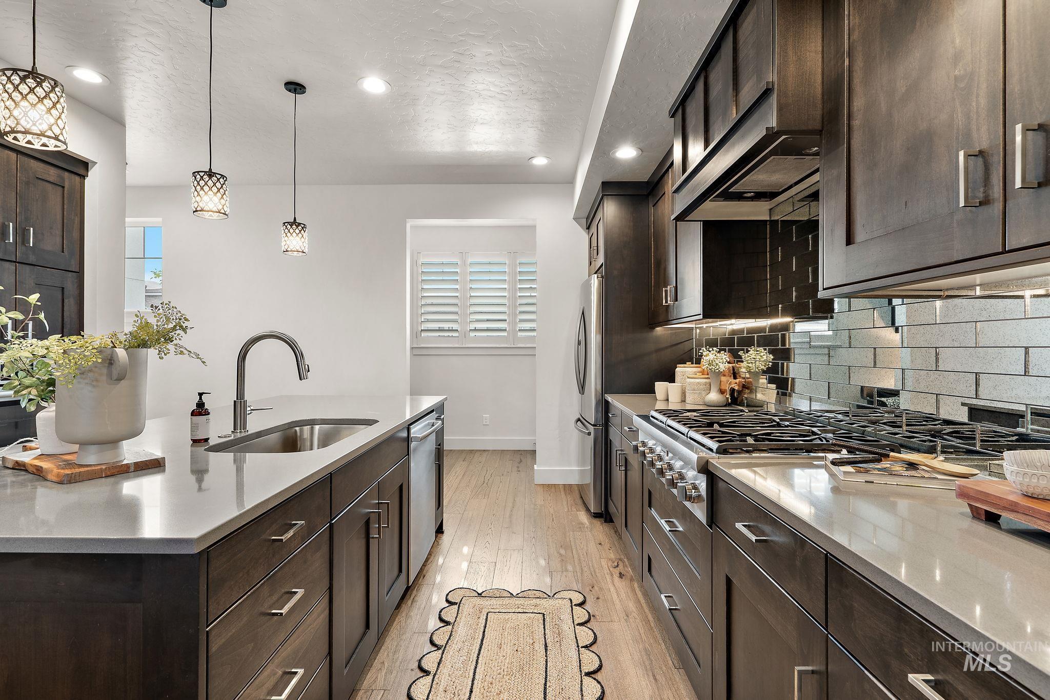 3033 S Trailwood Way, Boise, Idaho 83716, 3 Bedrooms, 3.5 Bathrooms, Residential For Sale, Price $640,000, 98961451