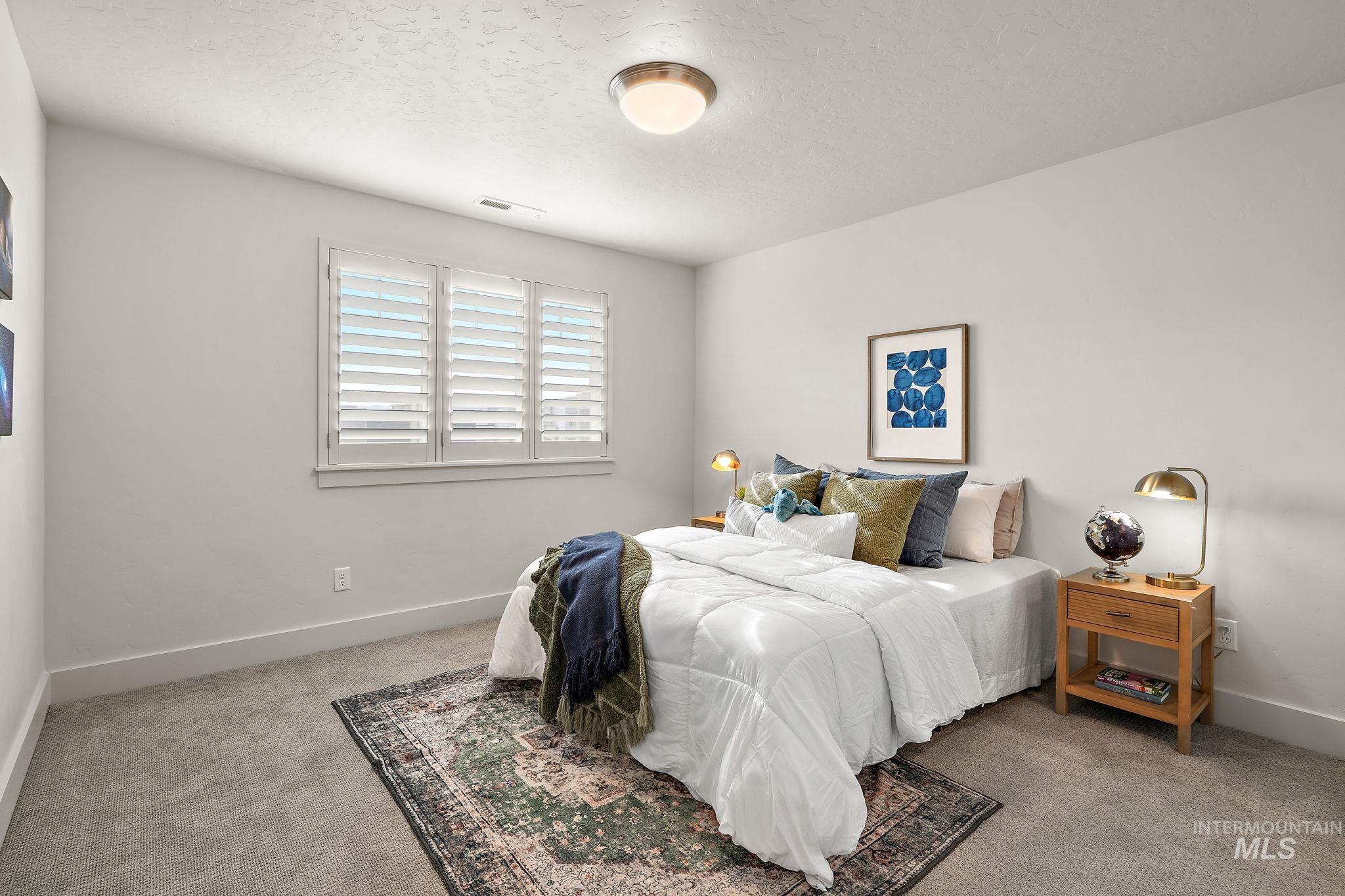 3033 S Trailwood Way, Boise, Idaho 83716, 3 Bedrooms, 3.5 Bathrooms, Residential For Sale, Price $640,000, 98961451